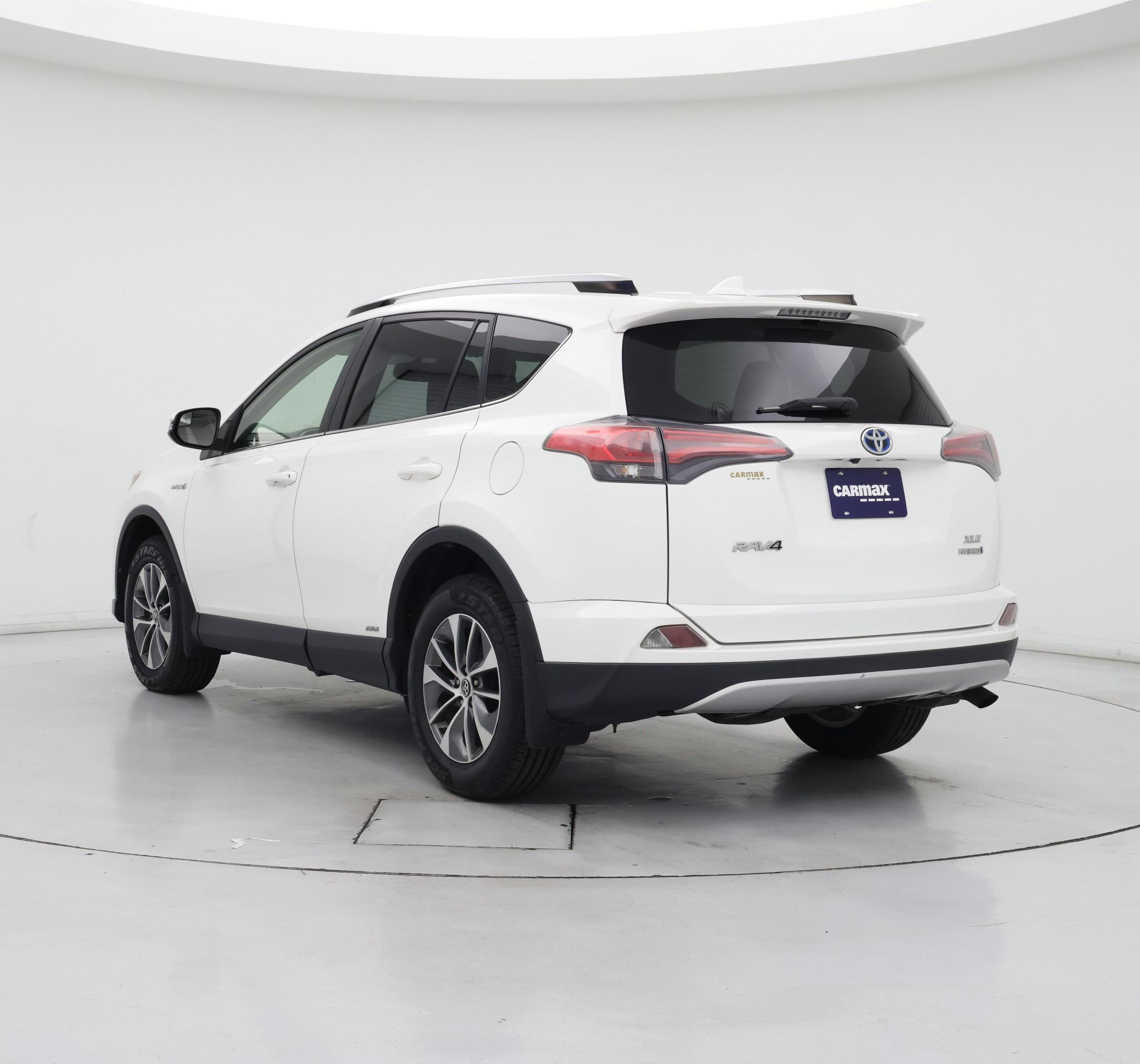 Thumbnail: 2016 Toyota RAV4 - 2