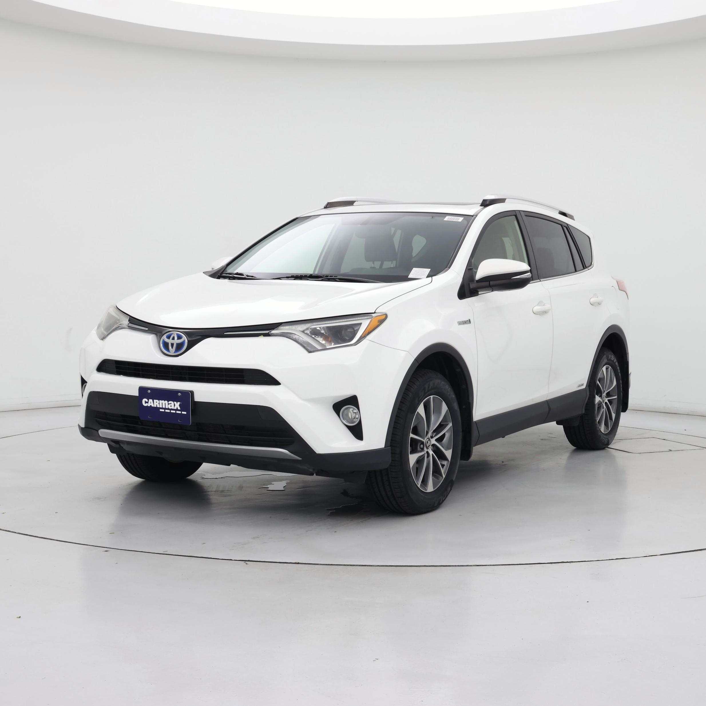 Thumbnail: 2016 Toyota RAV4 - 4