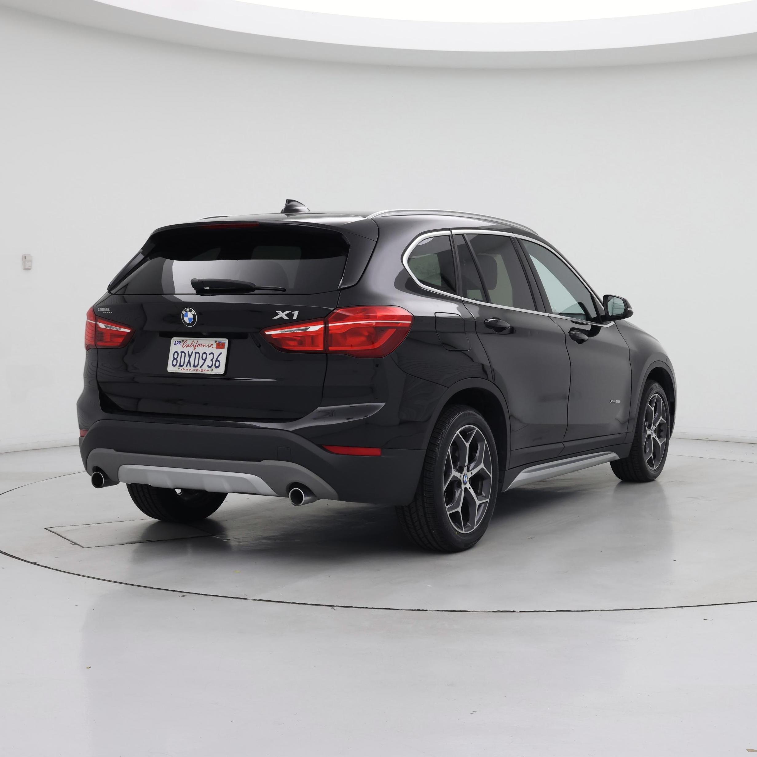Thumbnail: 2018 BMW X1 - 8