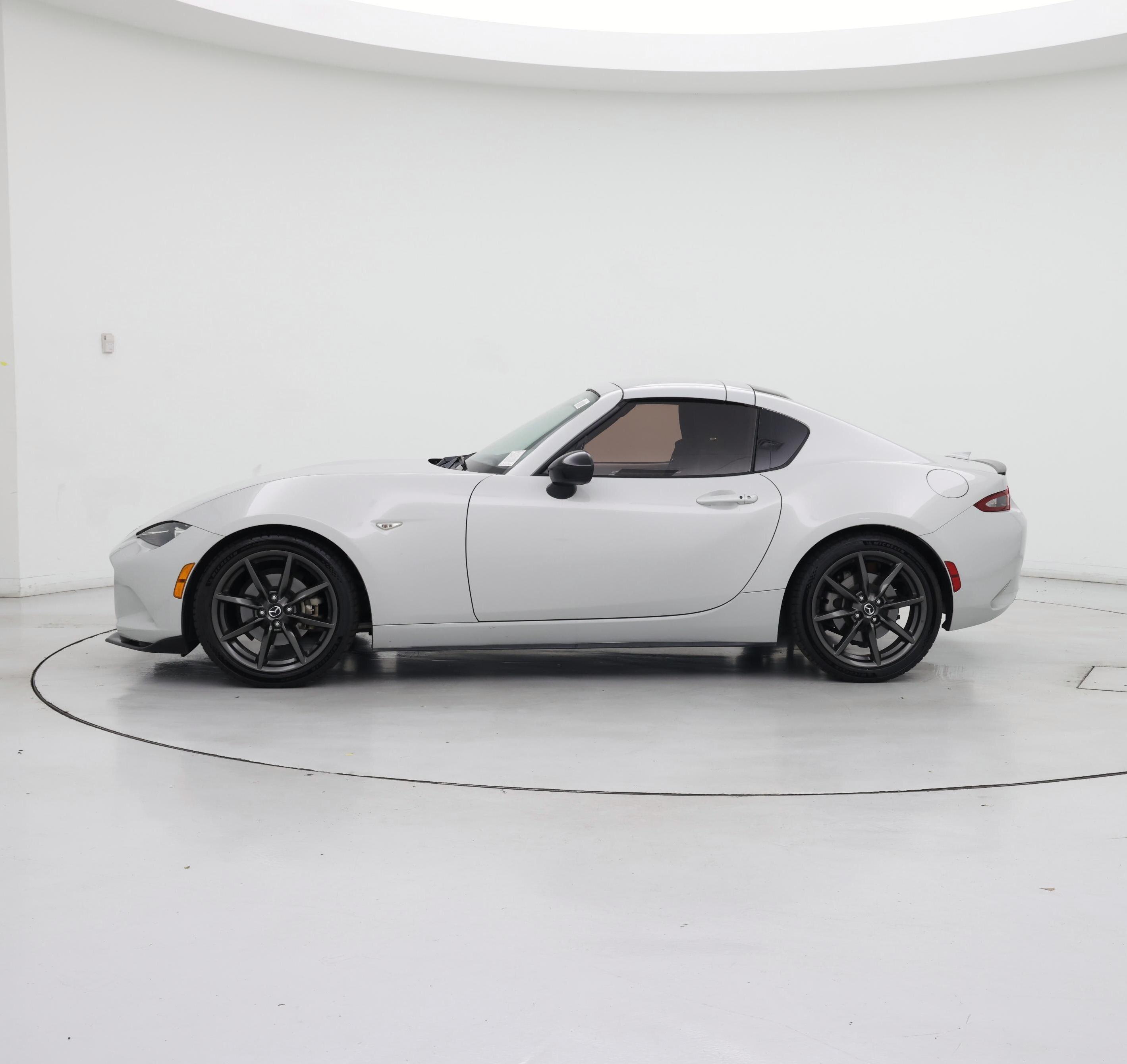Thumbnail: 2017 Mazda MX-5 Miata - 3