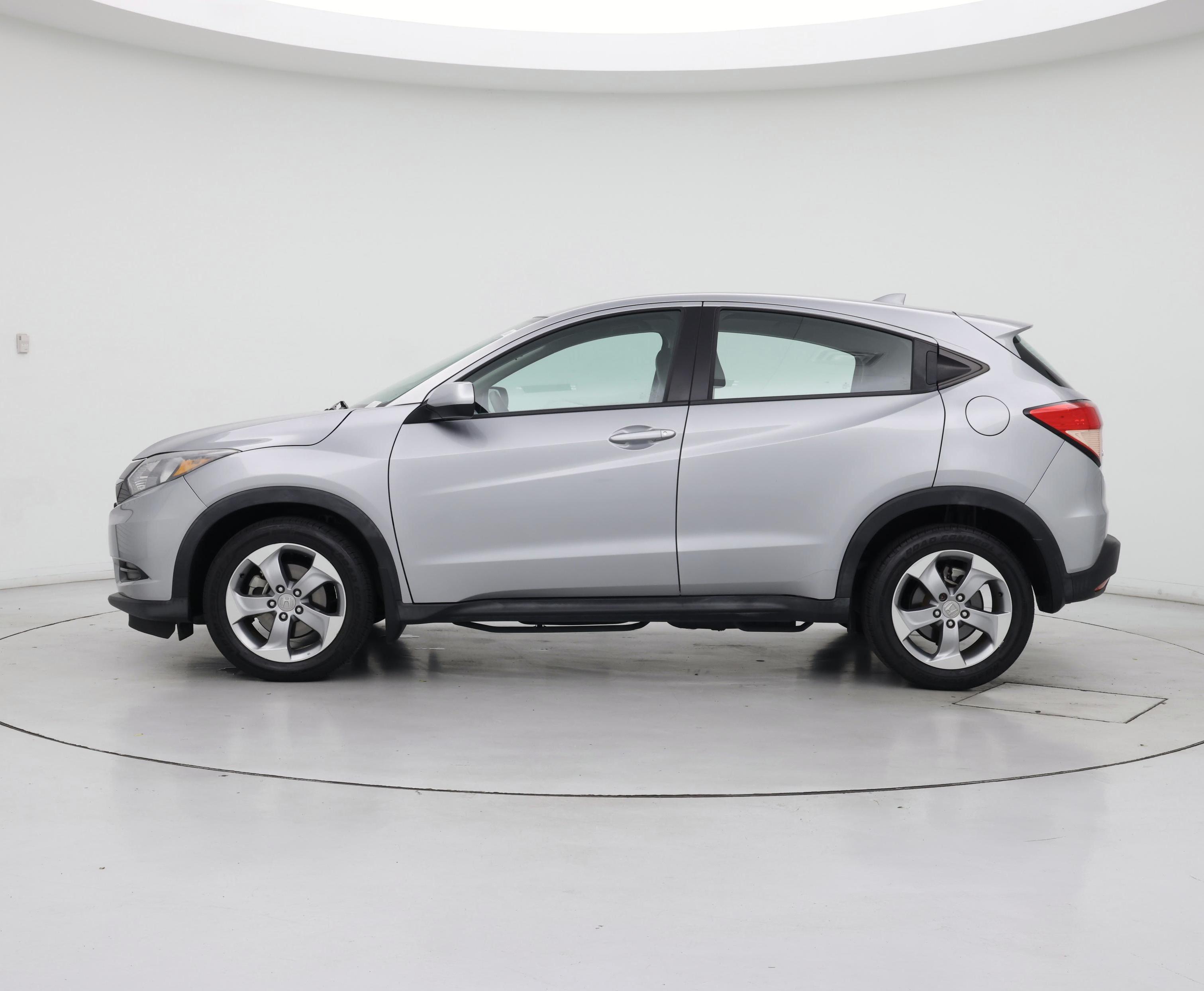 Thumbnail: 2017 Honda HR-V - 3