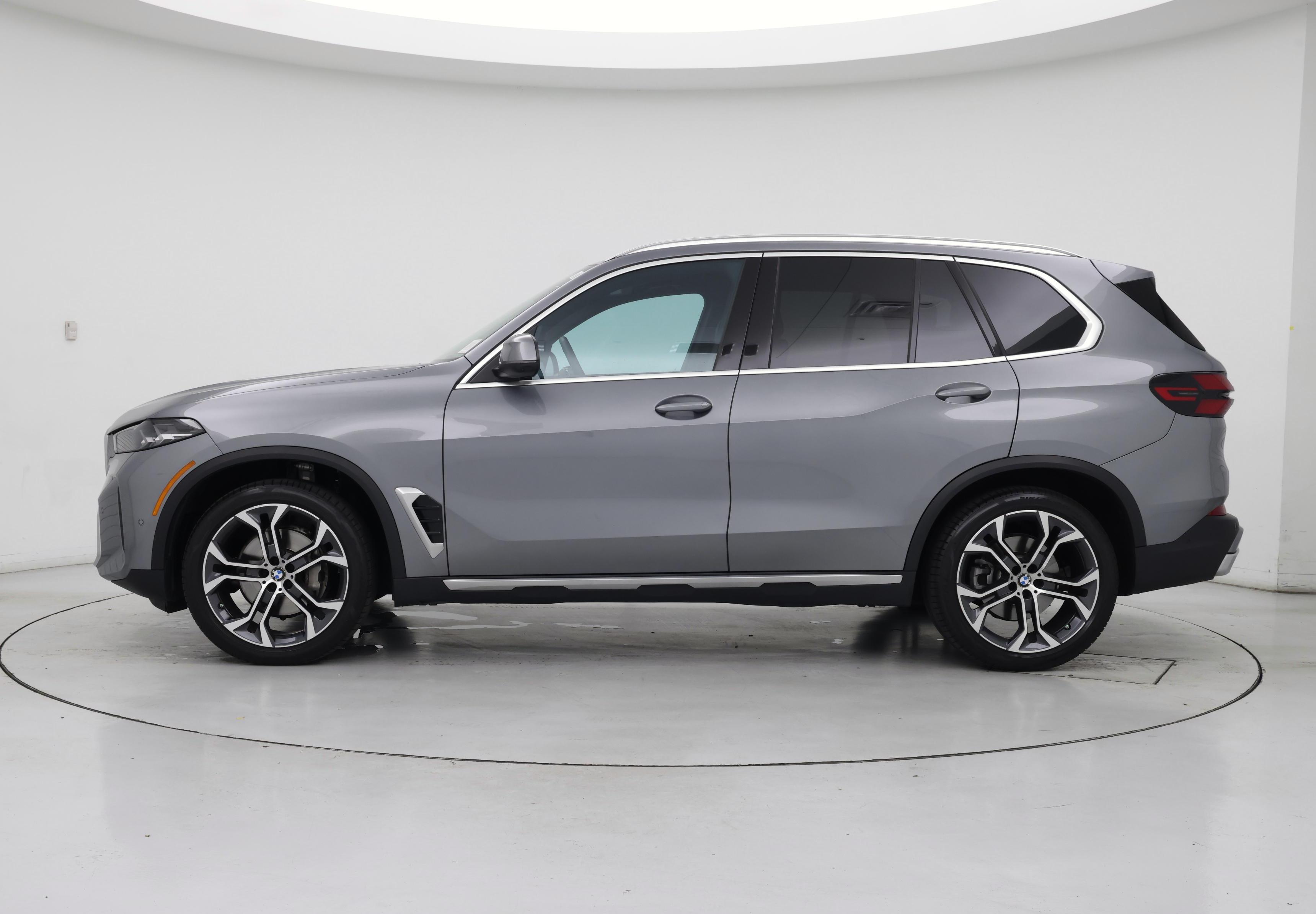 Thumbnail: 2024 BMW X5 - 3