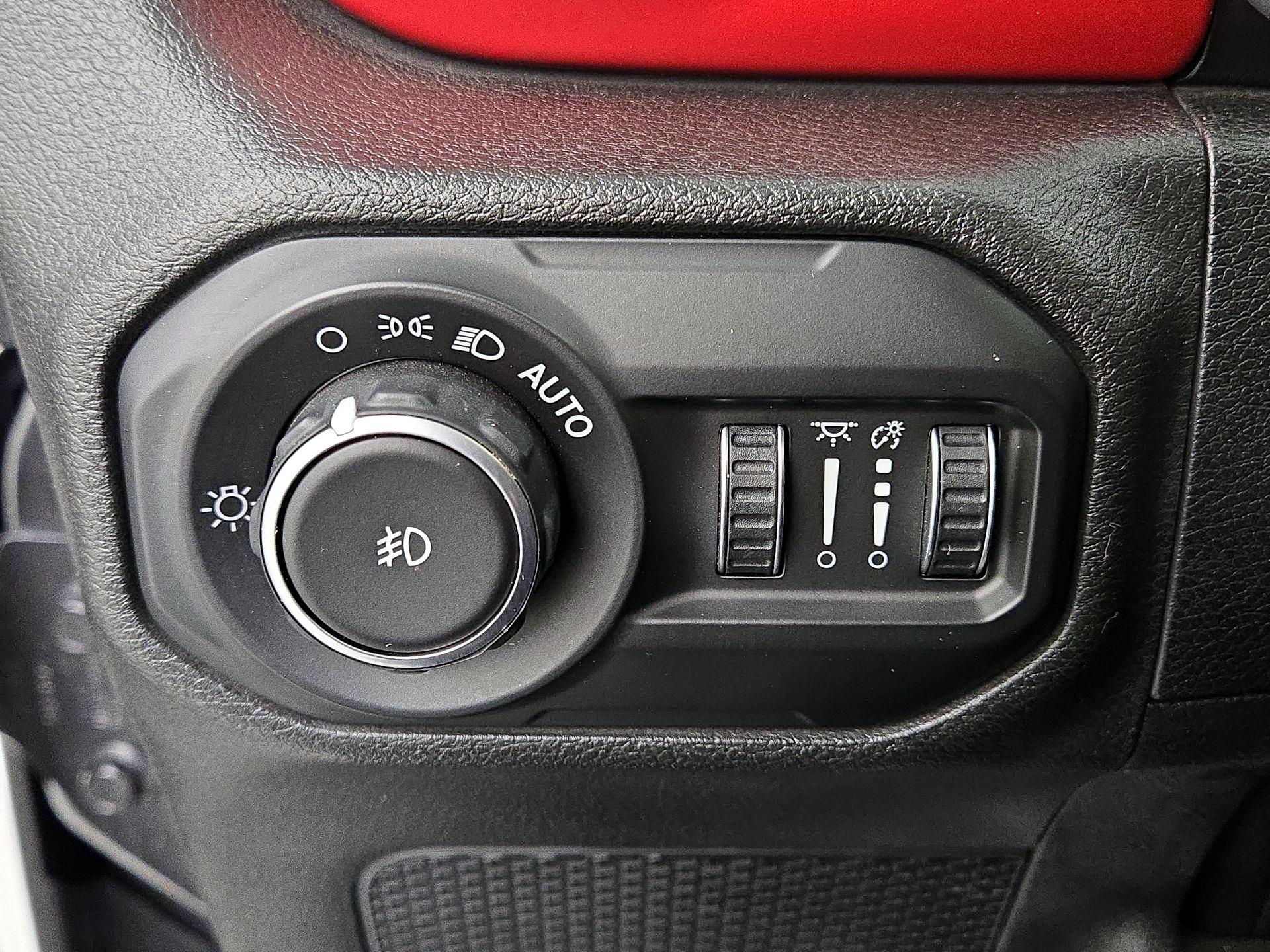Thumbnail: 2021 Jeep Wrangler - 13