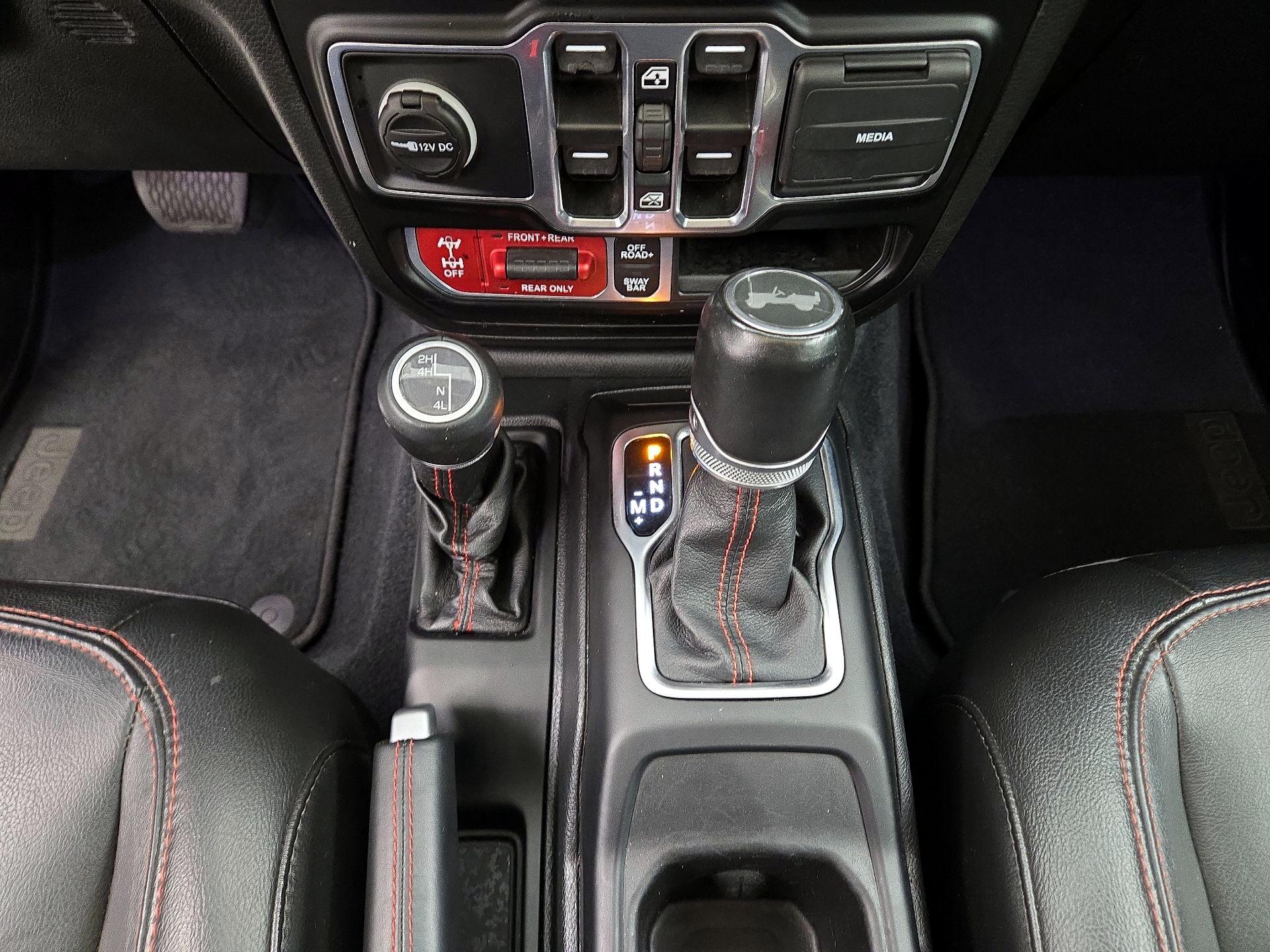 Thumbnail: 2021 Jeep Wrangler - 18