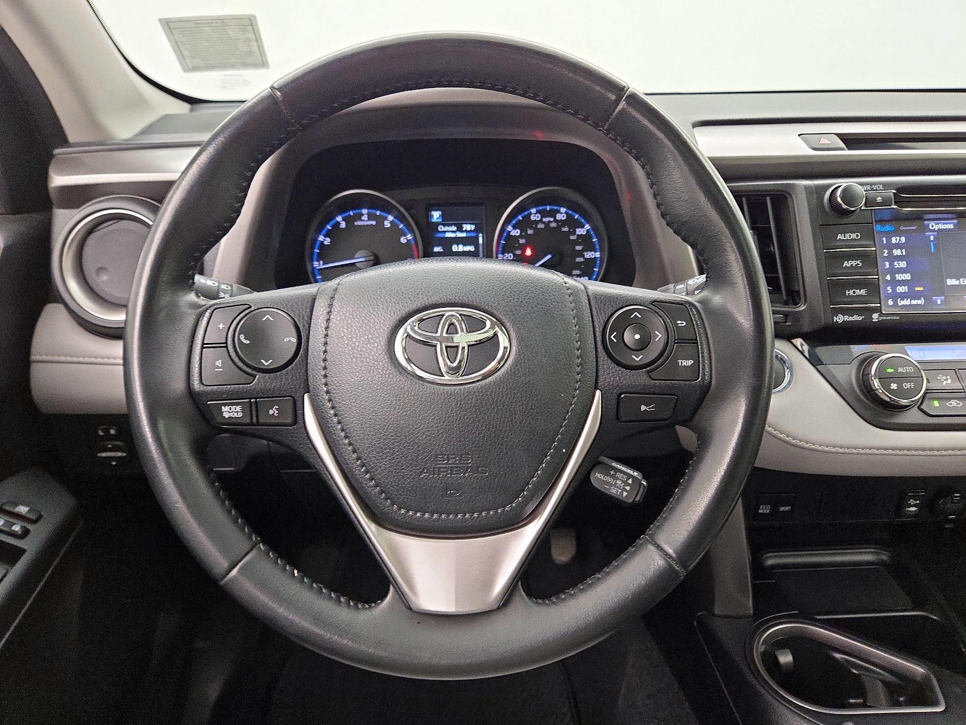 Thumbnail: 2018 Toyota RAV4 - 10