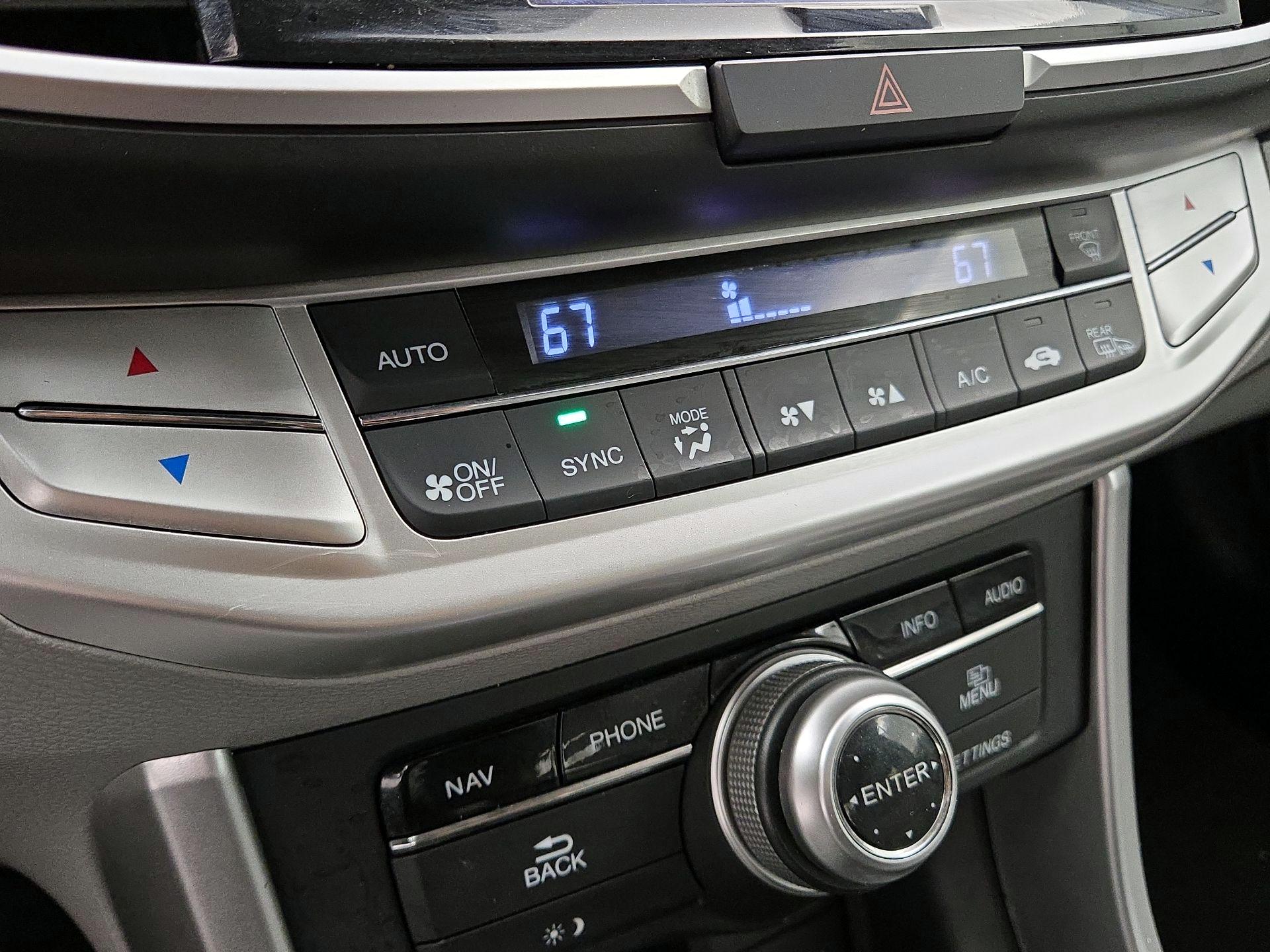 Thumbnail: 2015 Honda Accord - 16