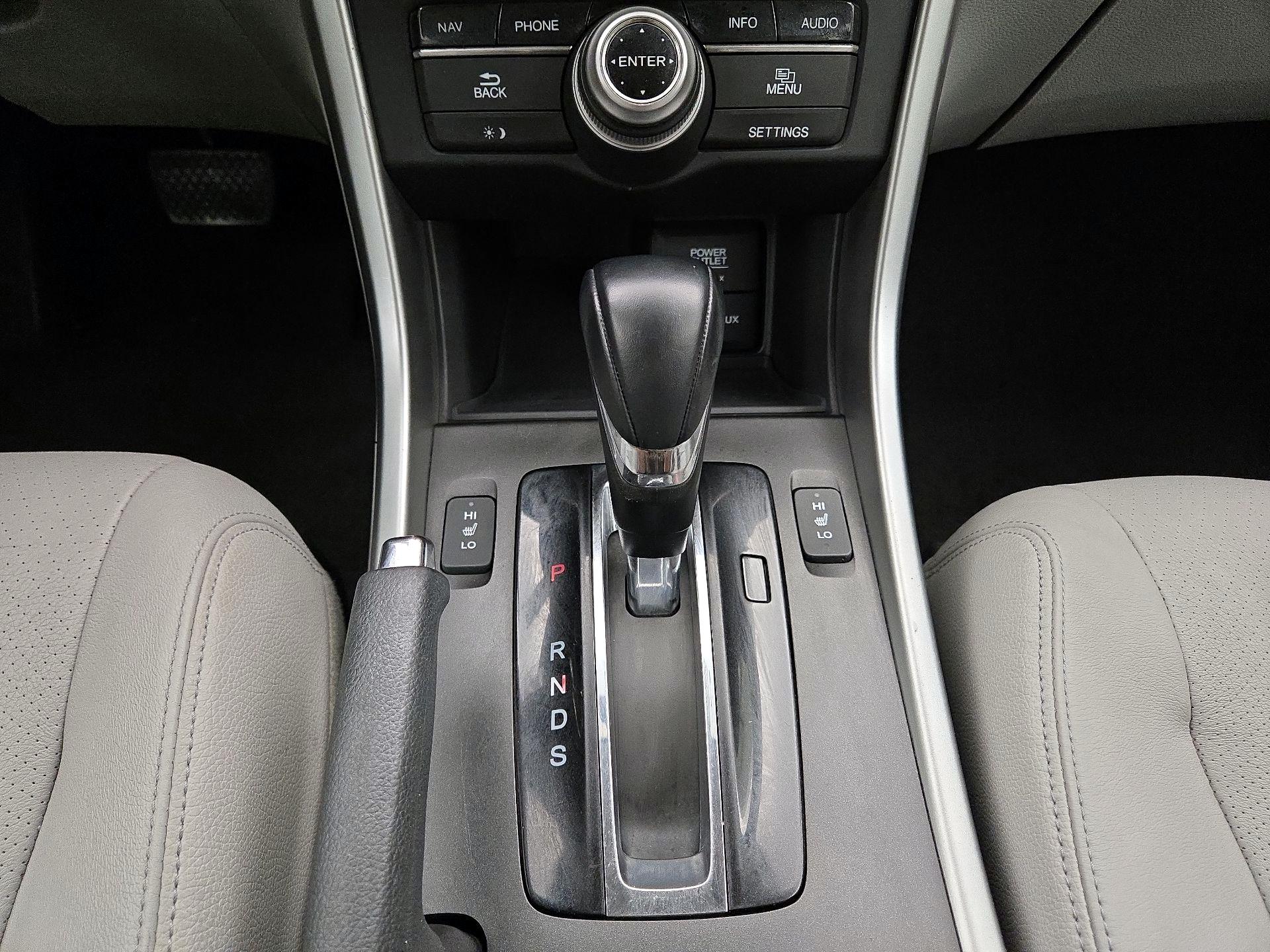 Thumbnail: 2015 Honda Accord - 17