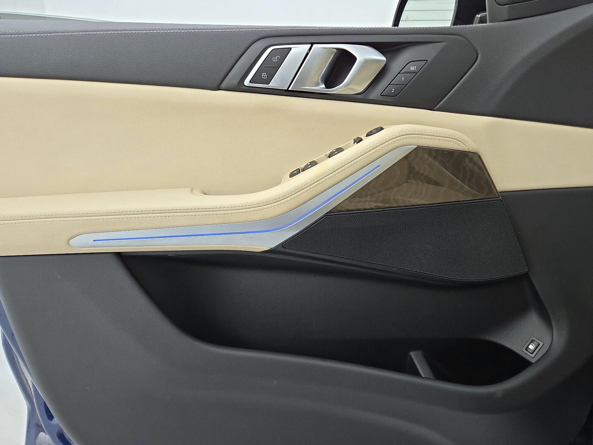 Thumbnail: 2022 BMW X5 - 12
