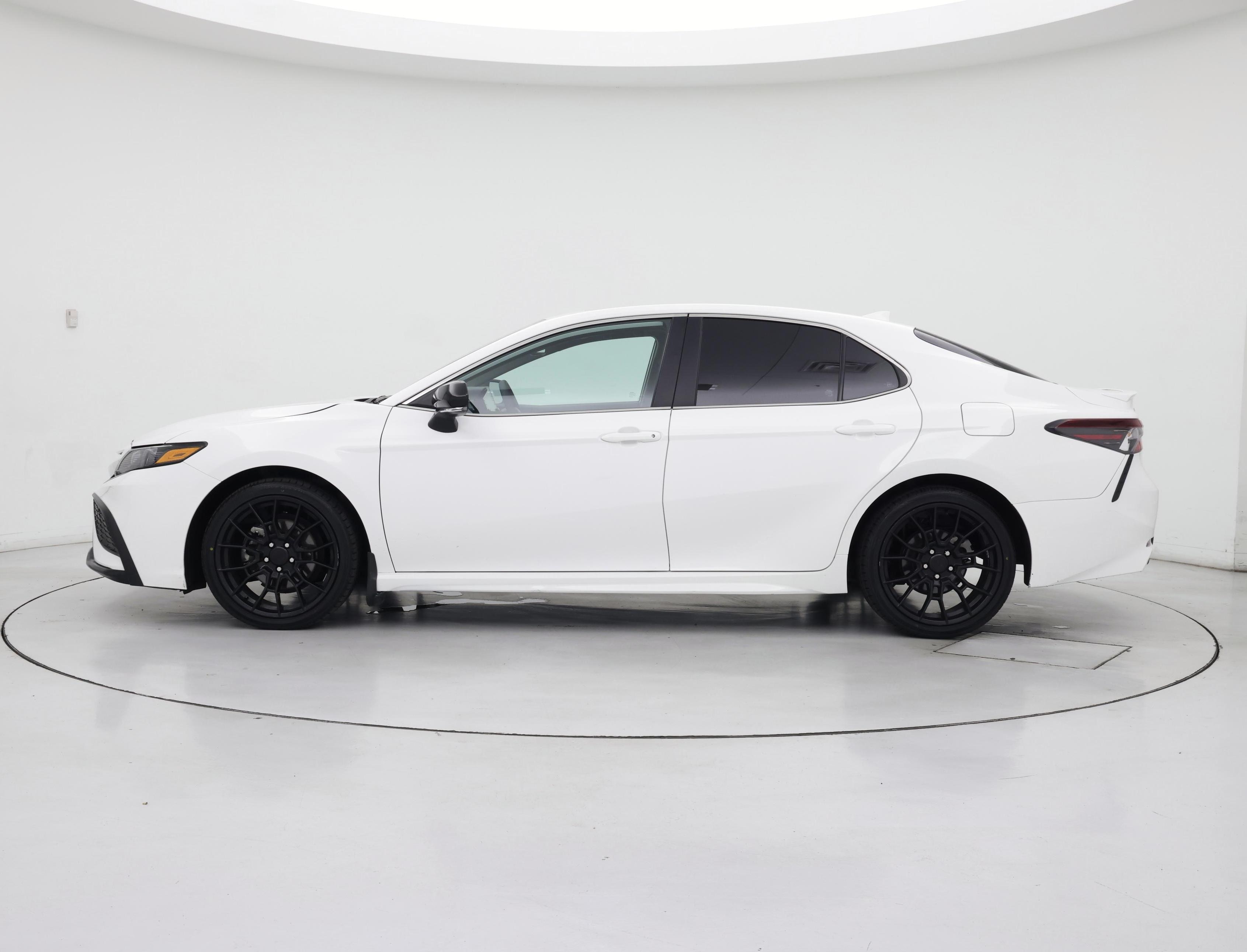 Thumbnail: 2024 Toyota Camry - 3
