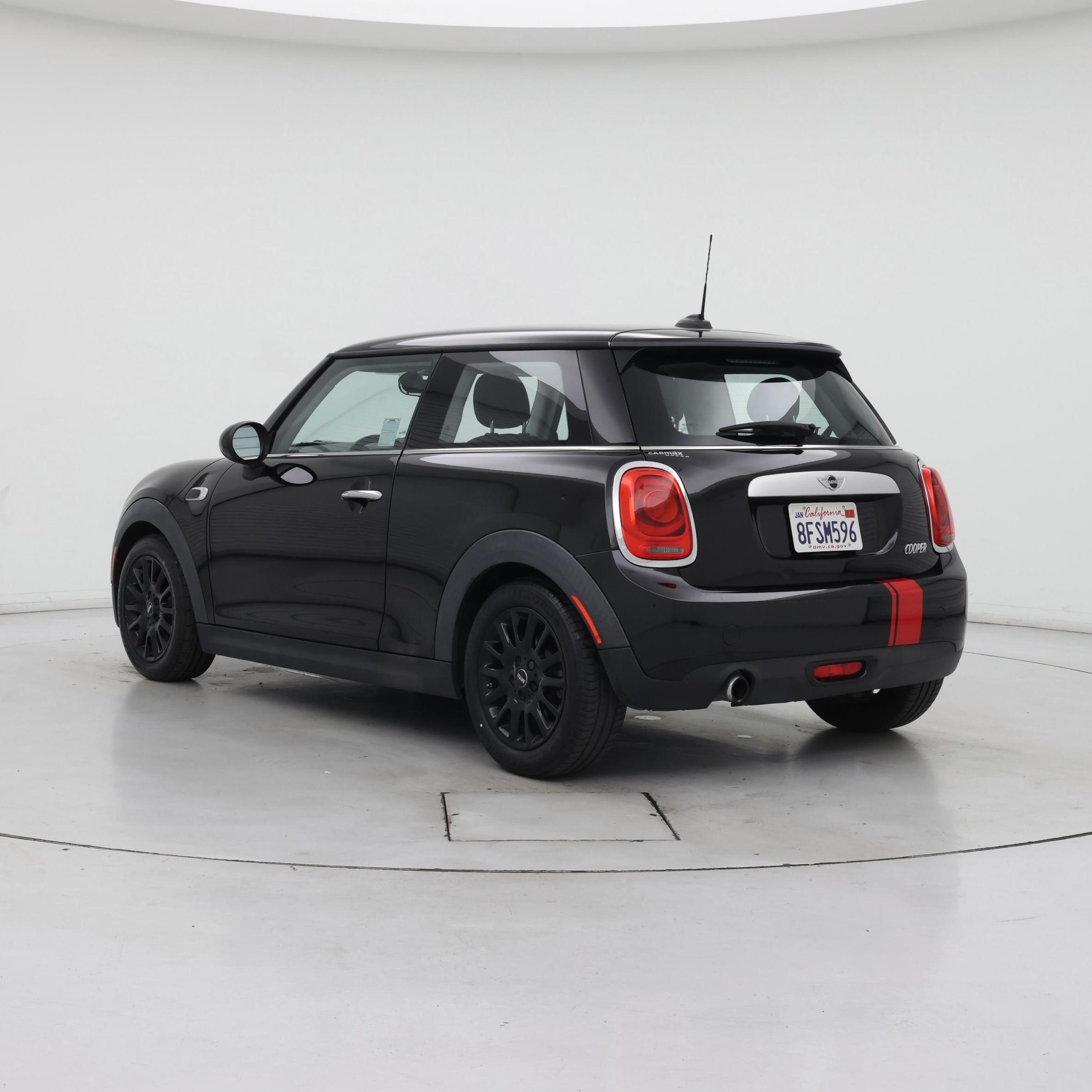 Thumbnail: 2015 MINI Cooper Hardtop - 2