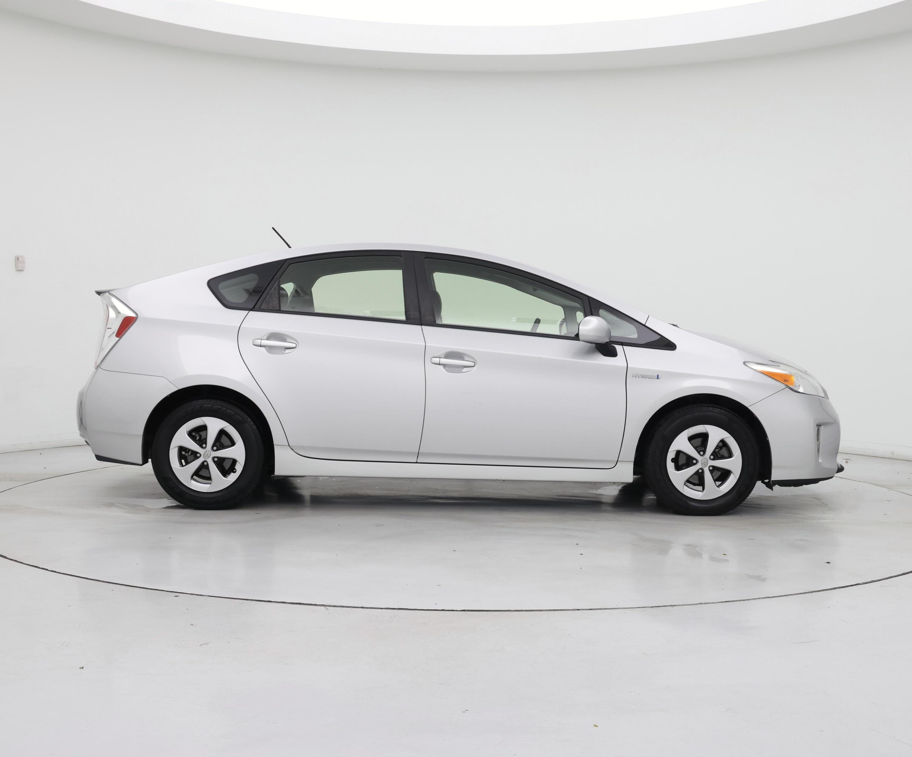 Thumbnail: 2015 Toyota Prius - 7