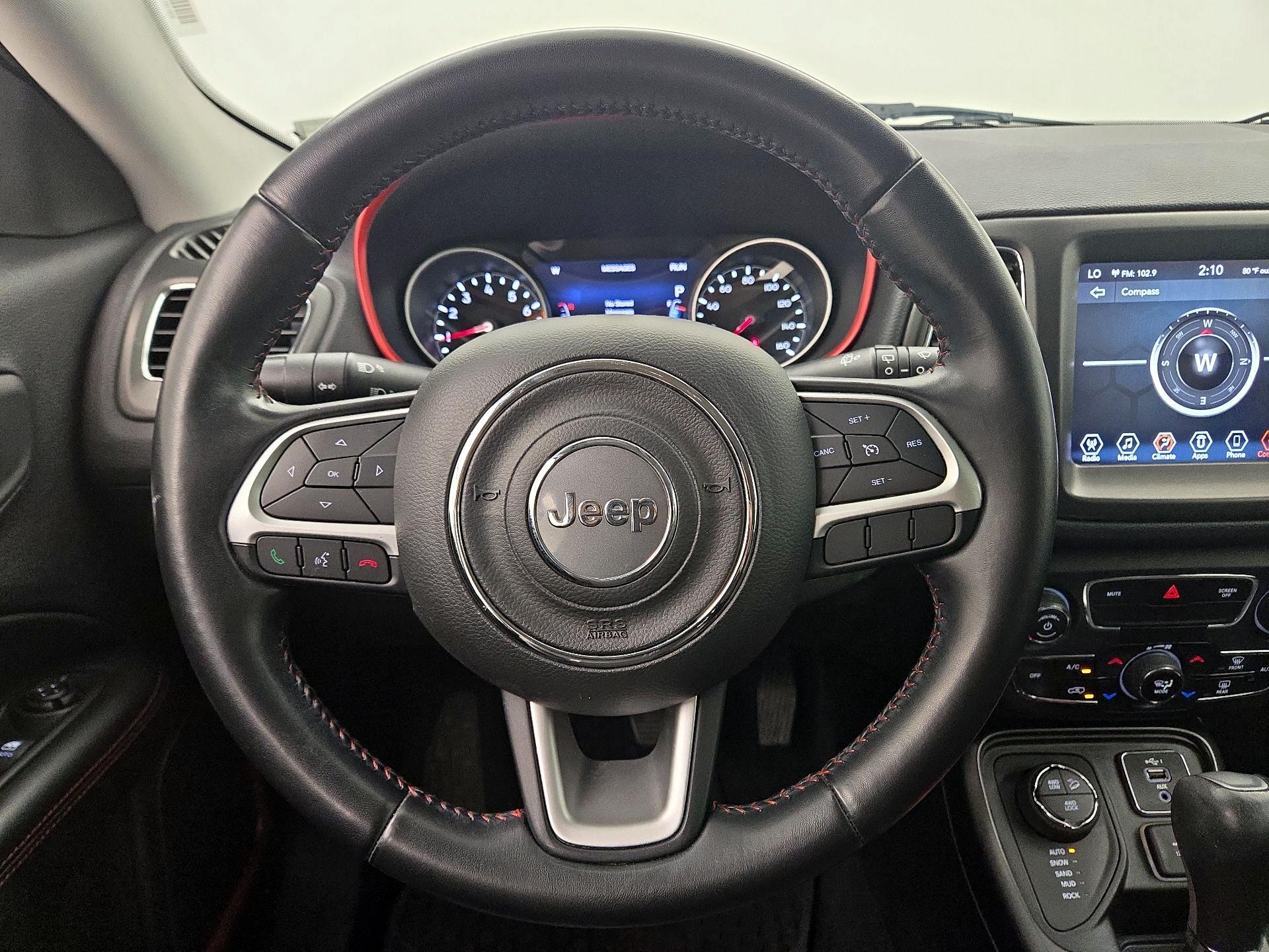 Thumbnail: 2020 Jeep Compass - 10