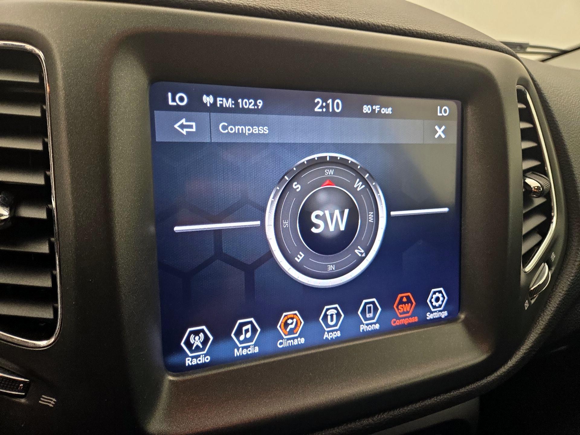 Thumbnail: 2020 Jeep Compass - 14