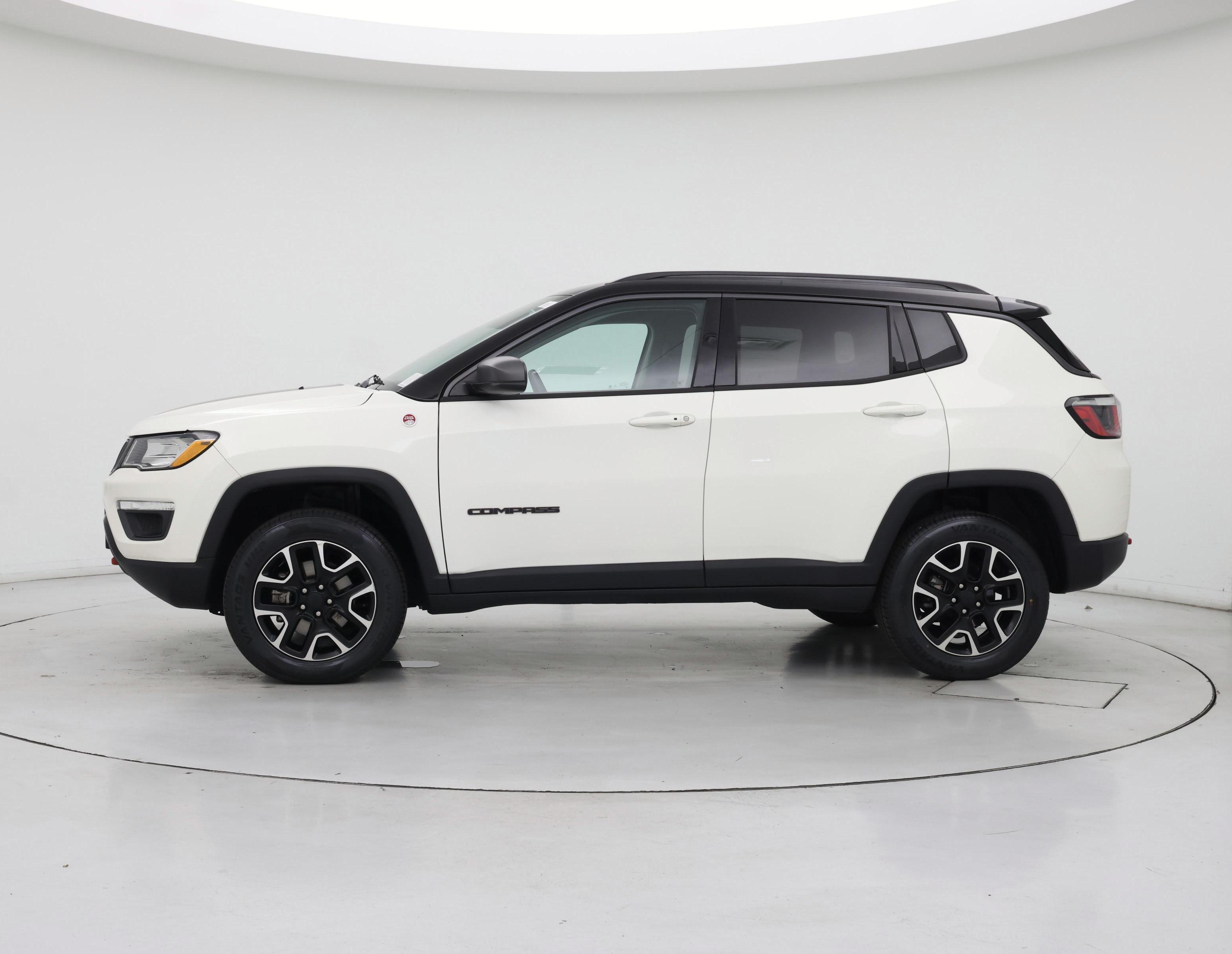 Thumbnail: 2020 Jeep Compass - 3