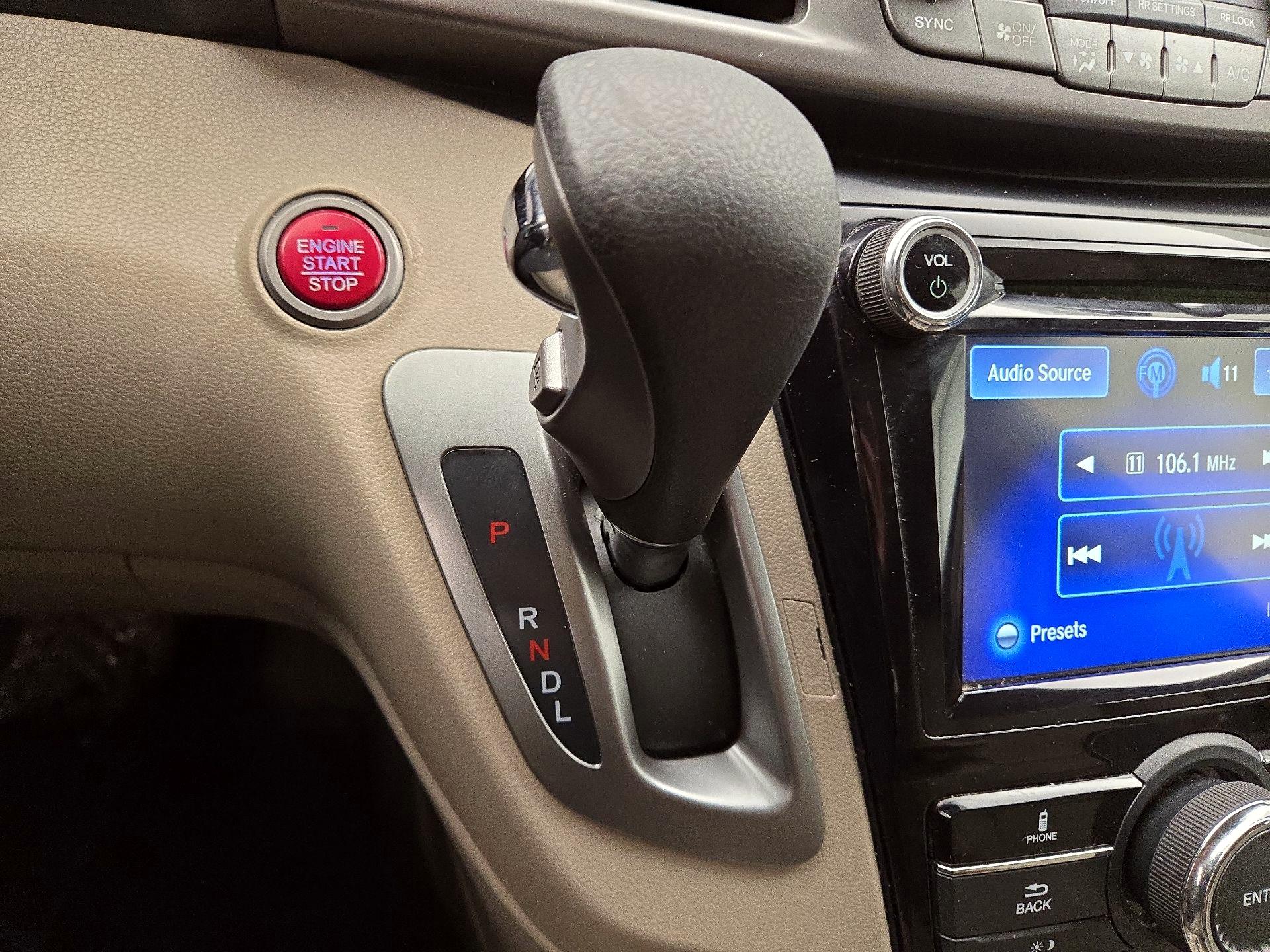 Thumbnail: 2015 Honda Odyssey - 17