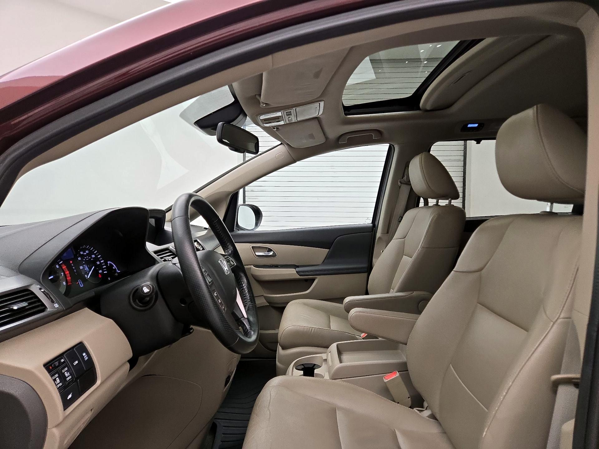 Thumbnail: 2015 Honda Odyssey - 19