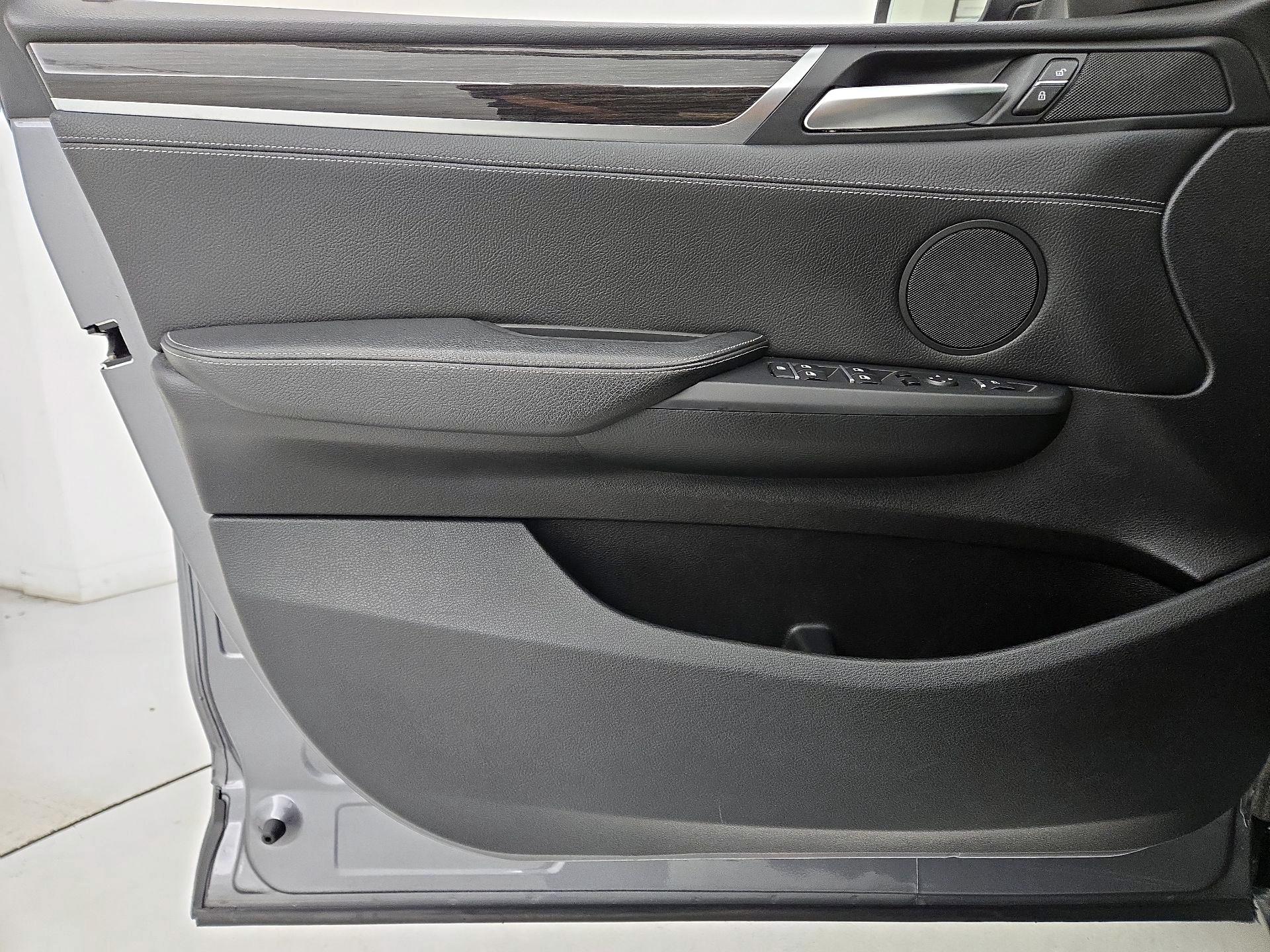 Thumbnail: 2016 BMW X3 - 12
