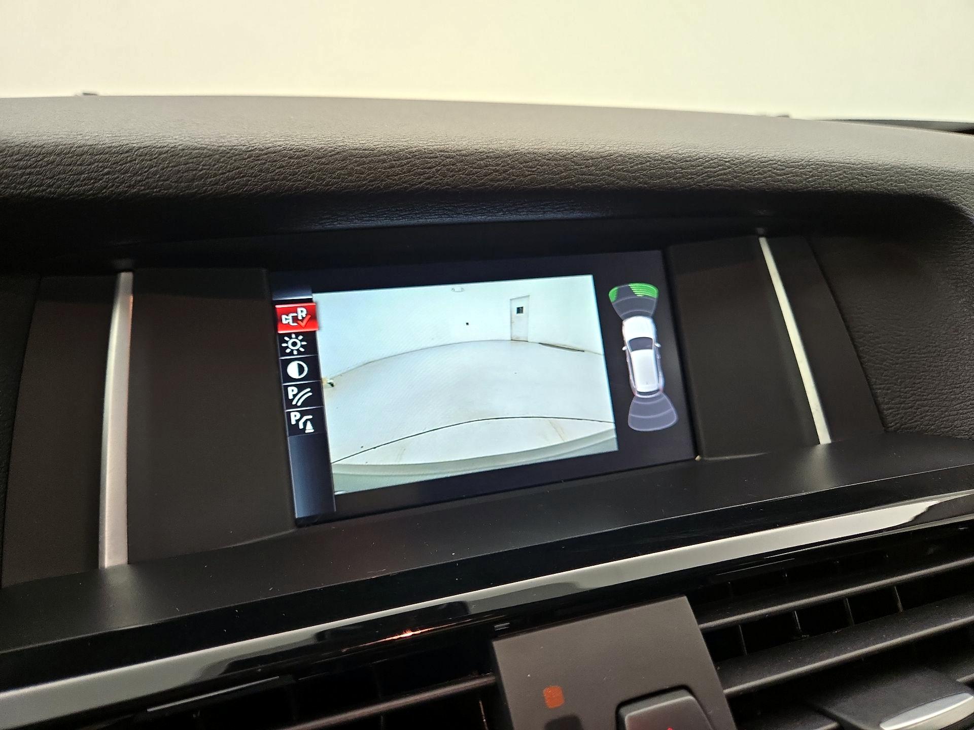Thumbnail: 2016 BMW X3 - 14