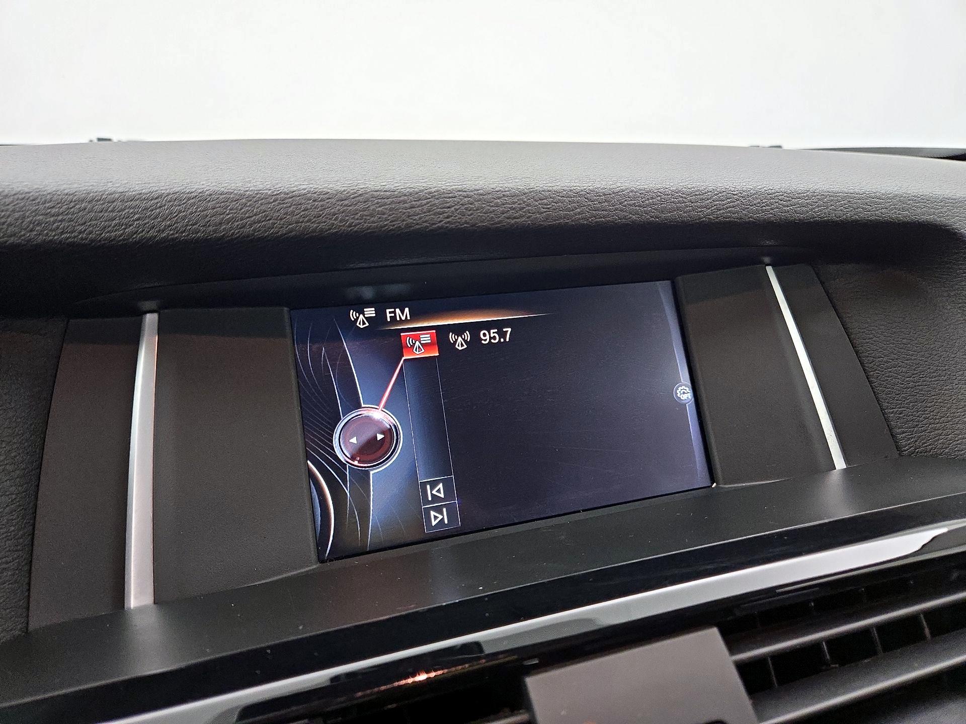 Thumbnail: 2016 BMW X3 - 15