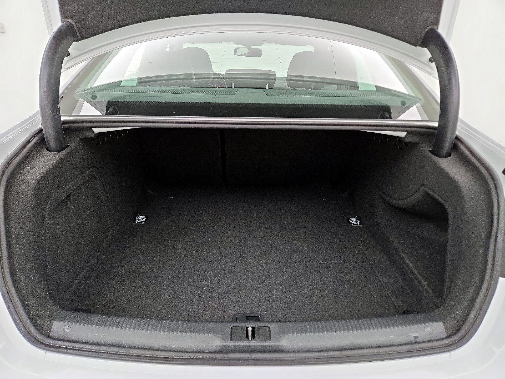 Thumbnail: 2016 Audi A4 - 20