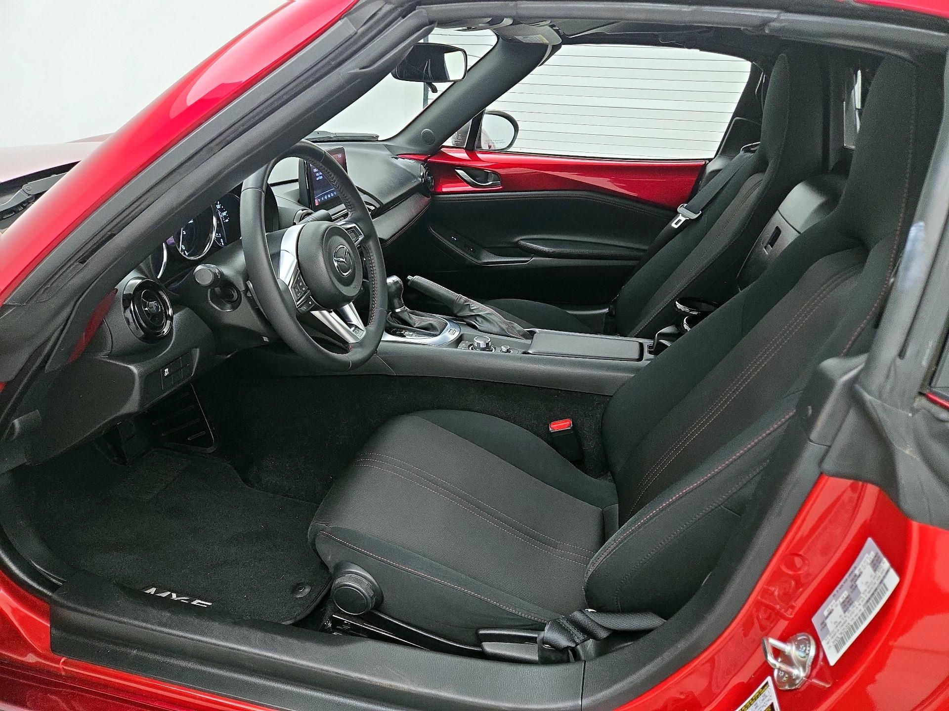 Thumbnail: 2019 Mazda MX-5 Miata - 11