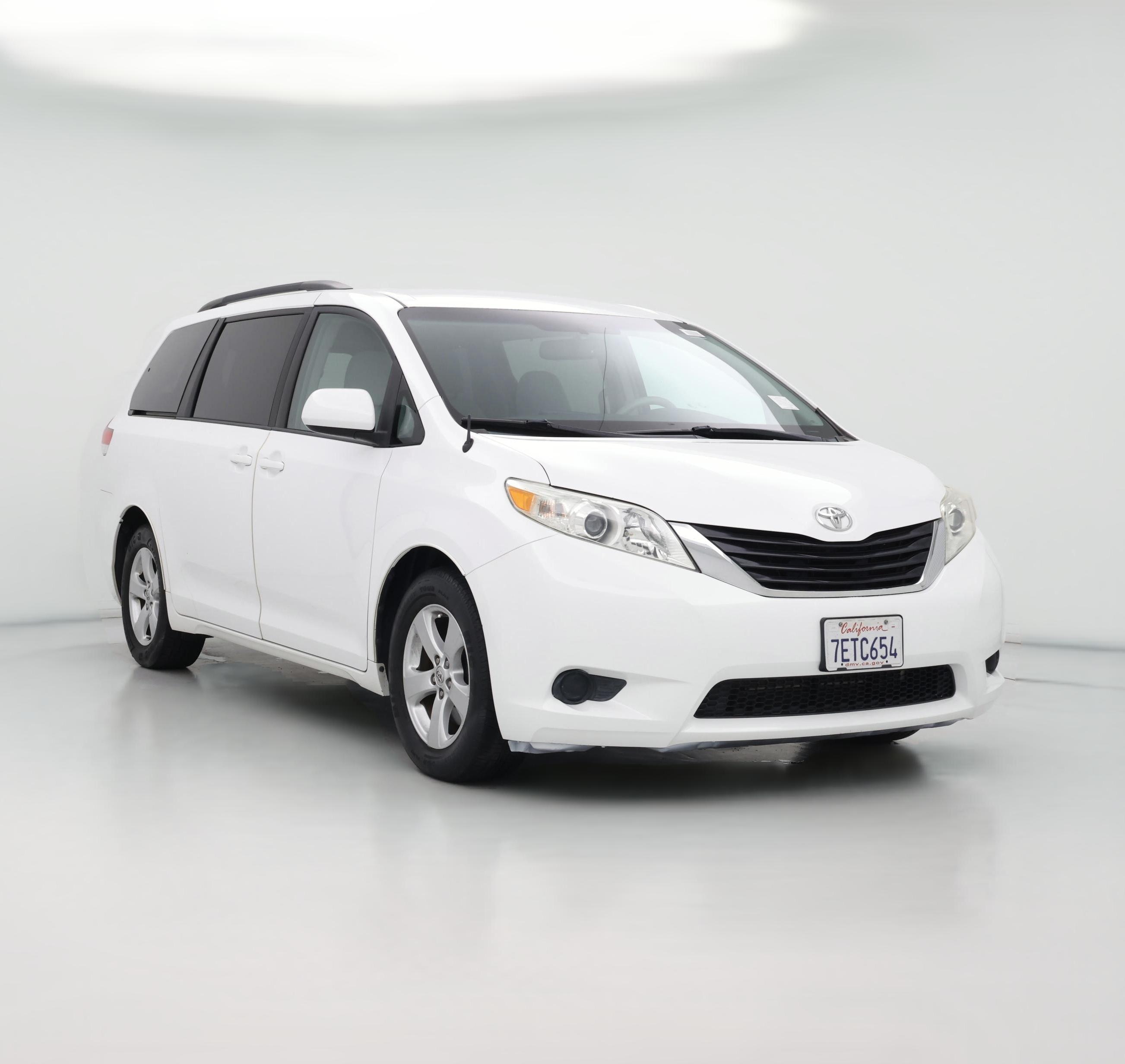 Thumbnail: 2014 Toyota Sienna - 1