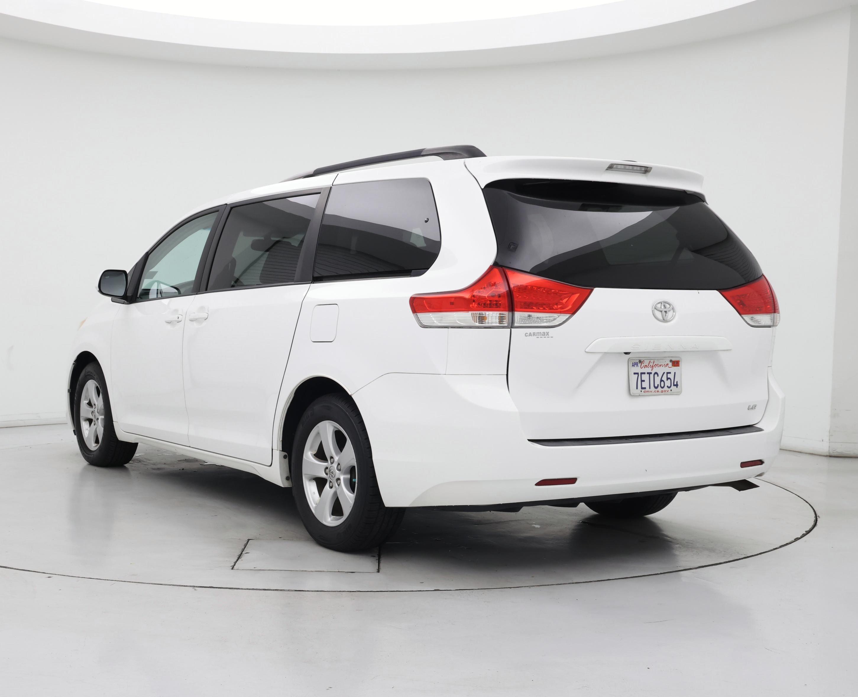 Thumbnail: 2014 Toyota Sienna - 2