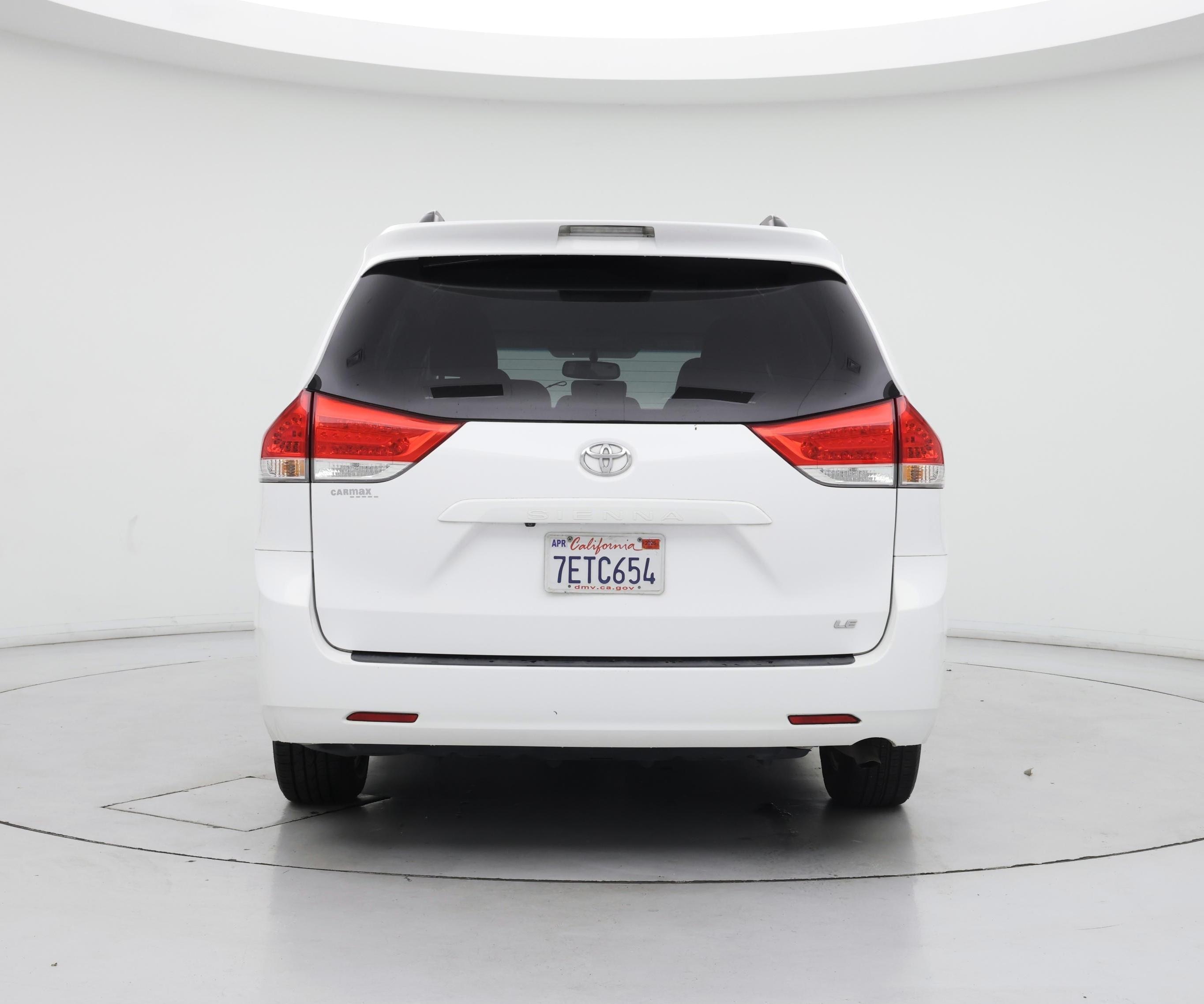 Thumbnail: 2014 Toyota Sienna - 6