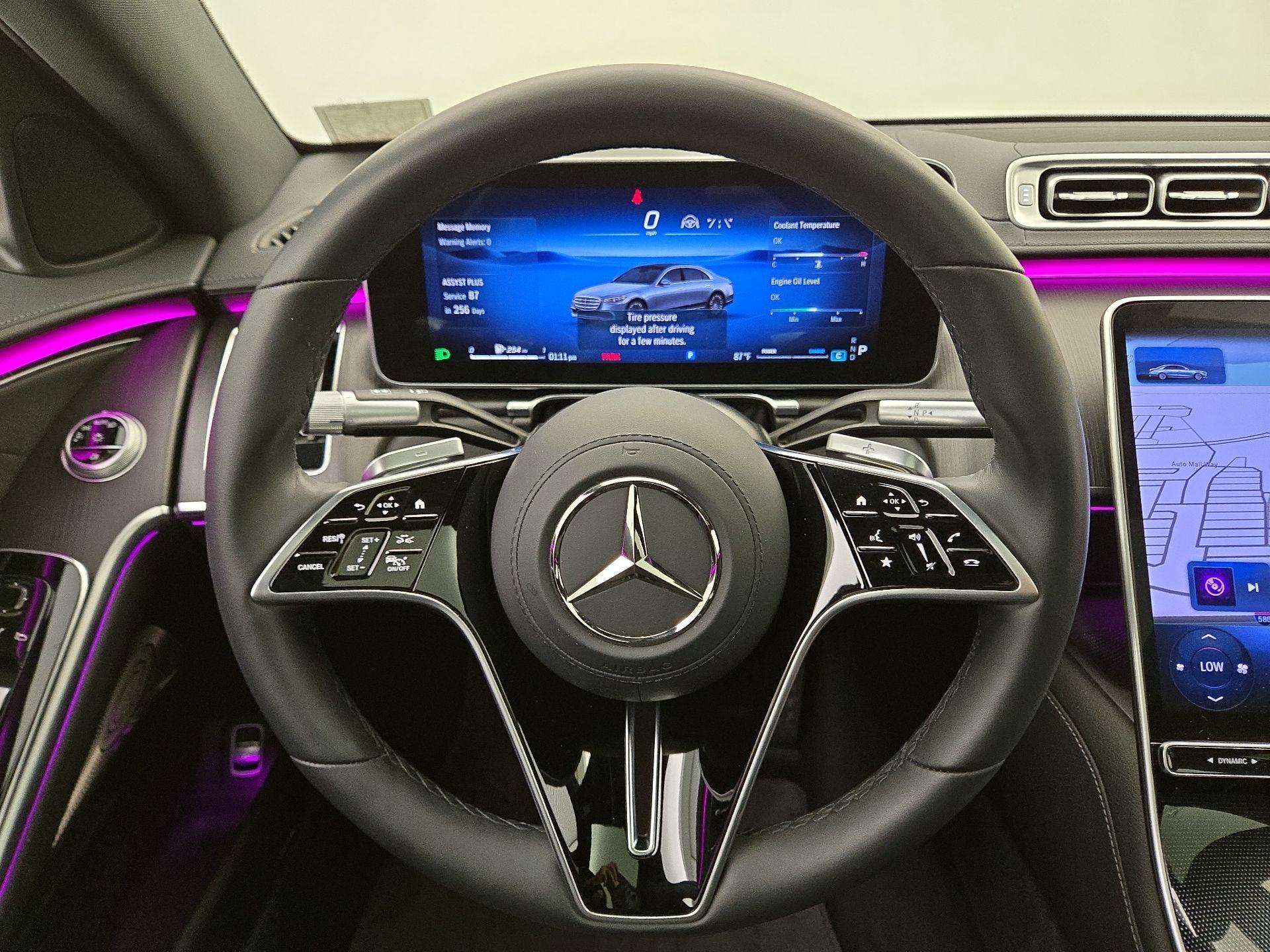 Thumbnail: 2023 Mercedes-Benz S-Class - 10