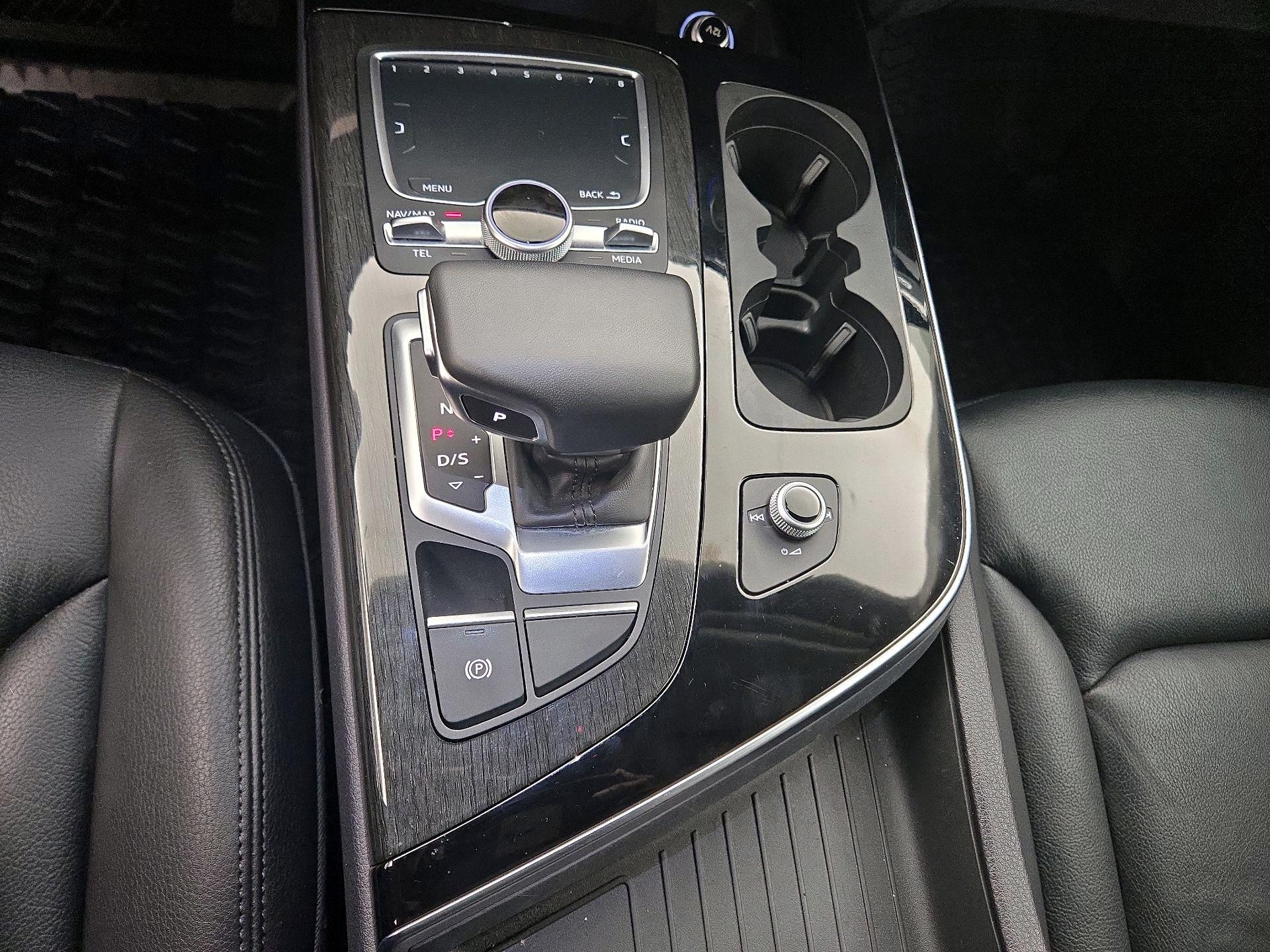 Thumbnail: 2018 Audi Q7 - 18