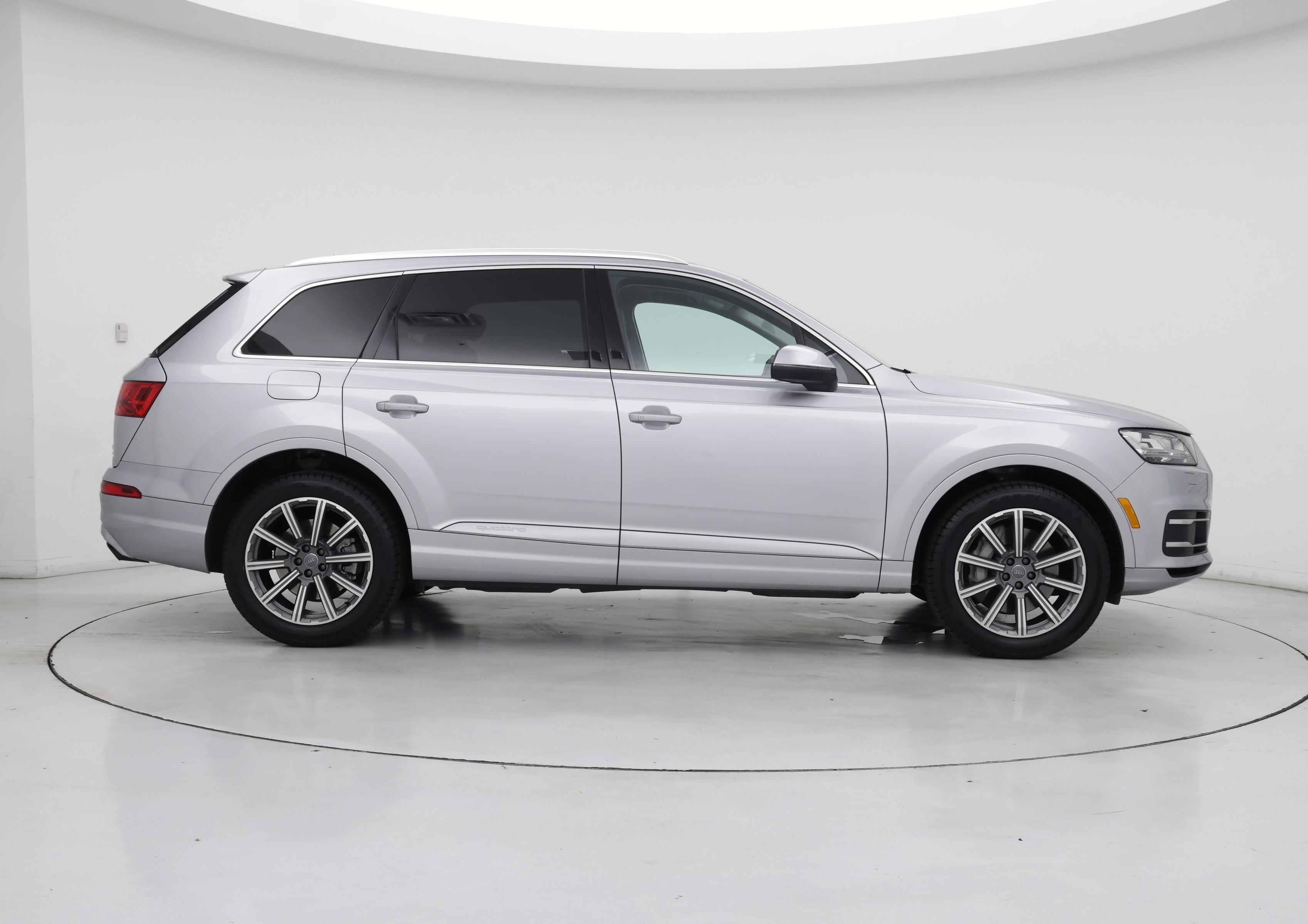 Thumbnail: 2018 Audi Q7 - 7