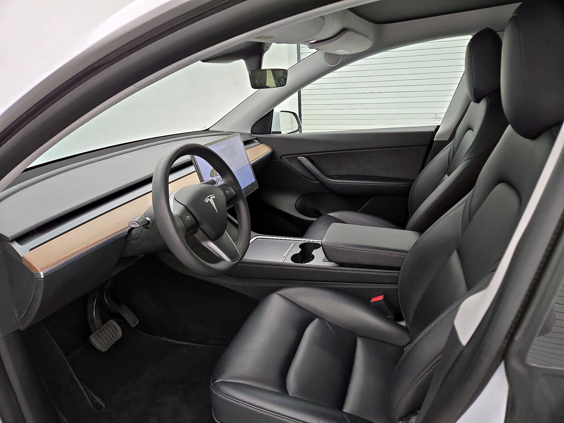 Thumbnail: 2021 Tesla Model Y - 11