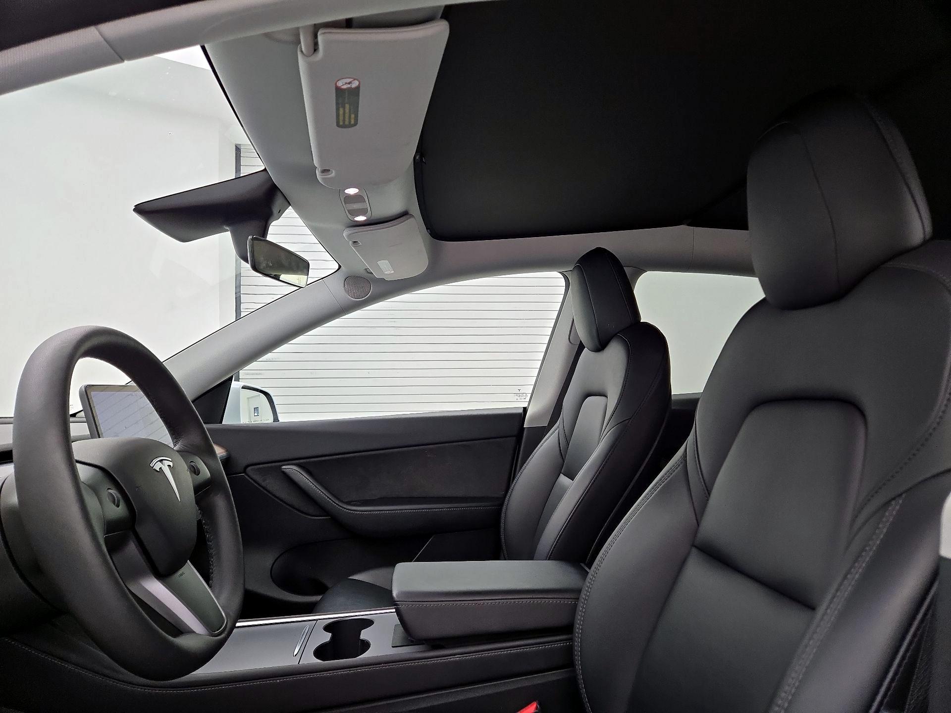 Thumbnail: 2021 Tesla Model Y - 19