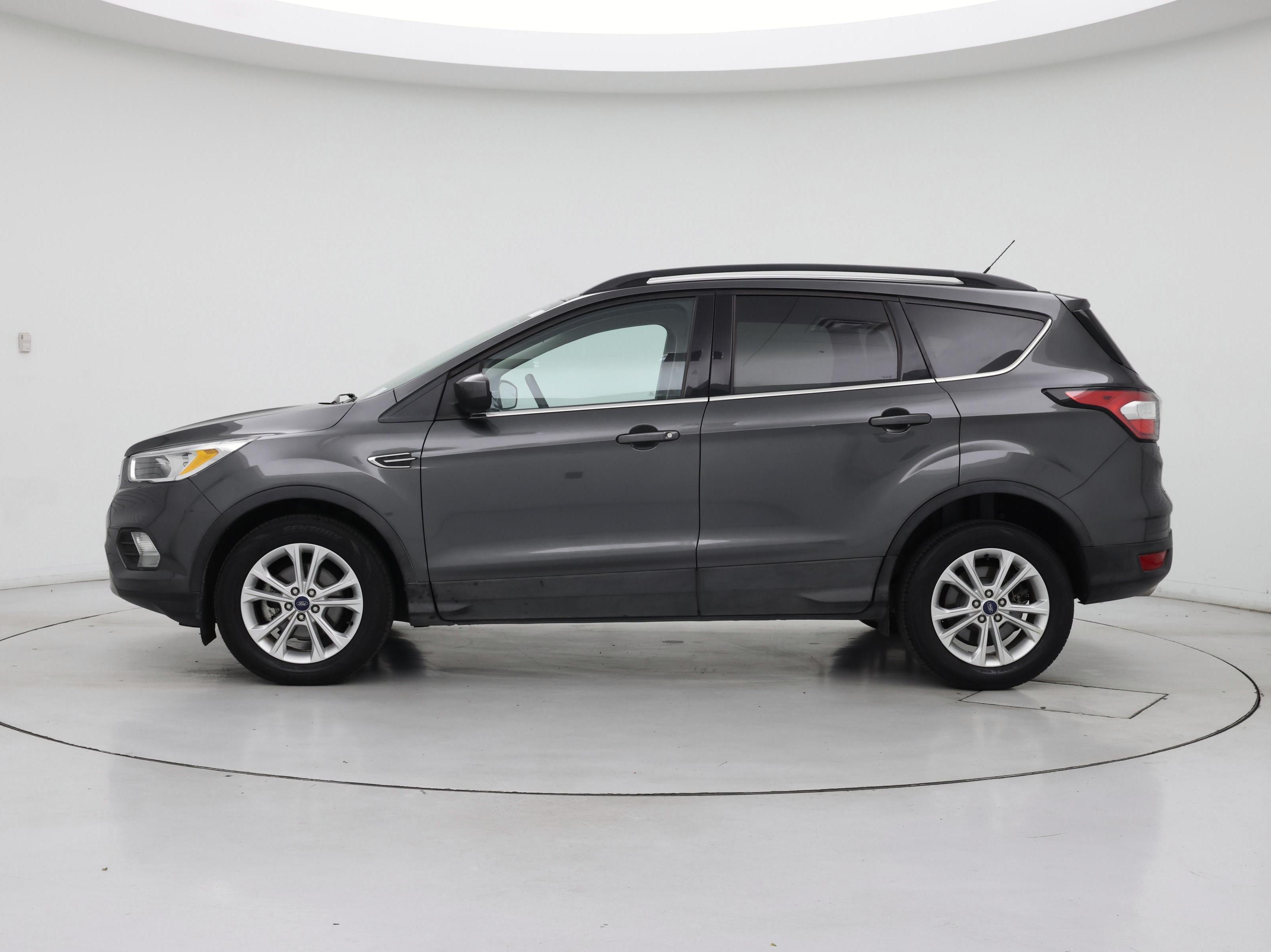Thumbnail: 2018 Ford Escape - 3