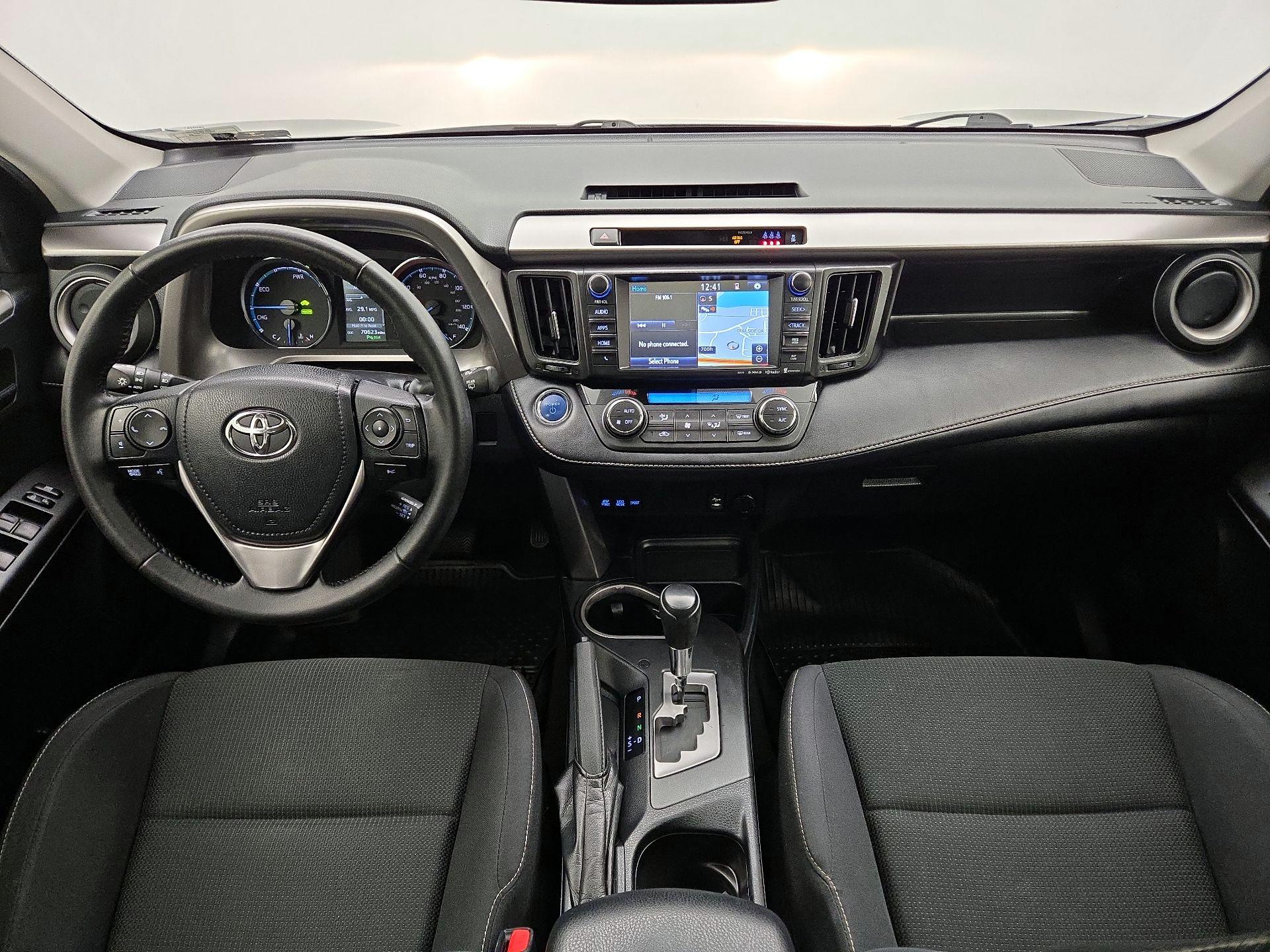 Thumbnail: 2017 Toyota RAV4 - 9