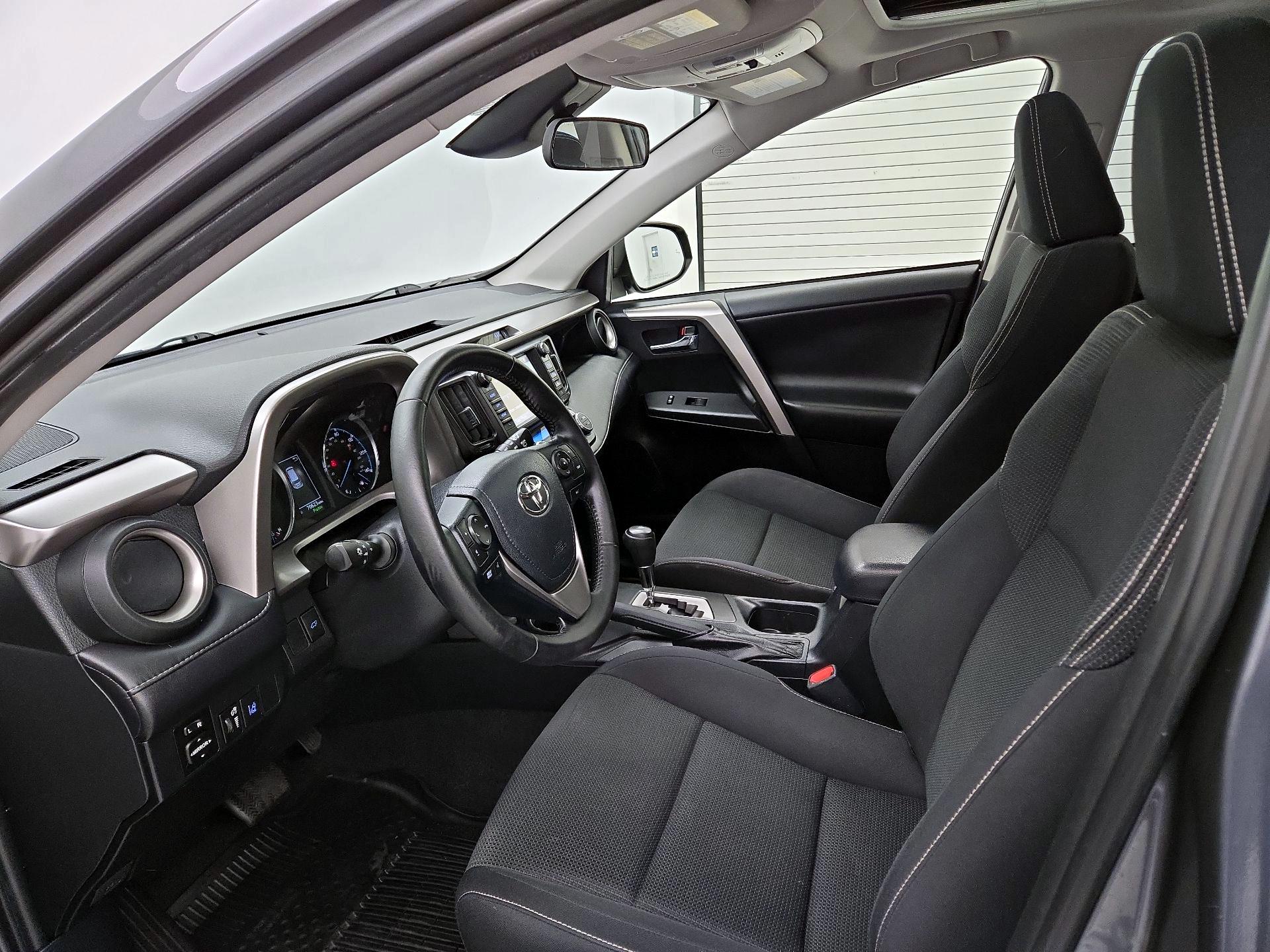 Thumbnail: 2017 Toyota RAV4 - 11