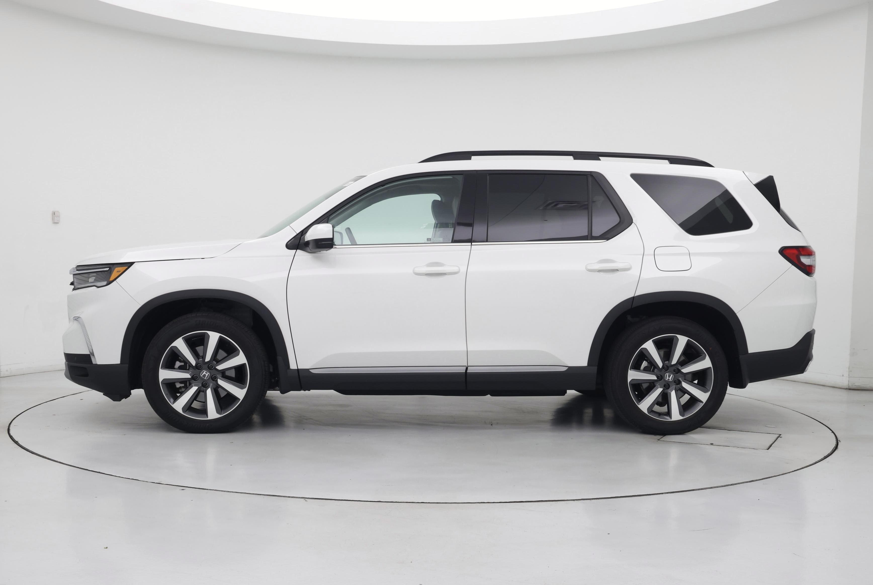 Thumbnail: 2025 Honda Pilot - 3