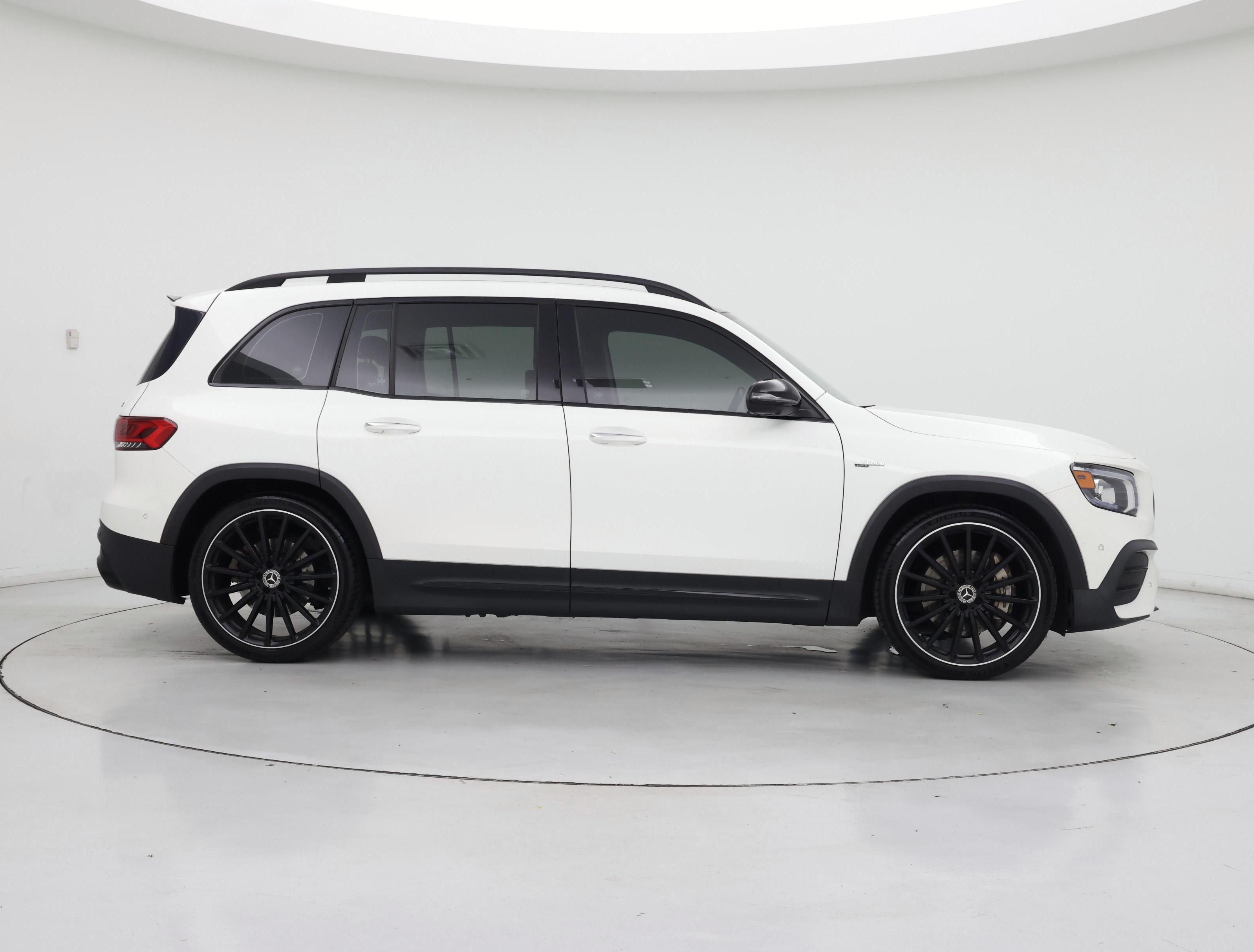 Thumbnail: 2021 Mercedes-Benz GLB - 7