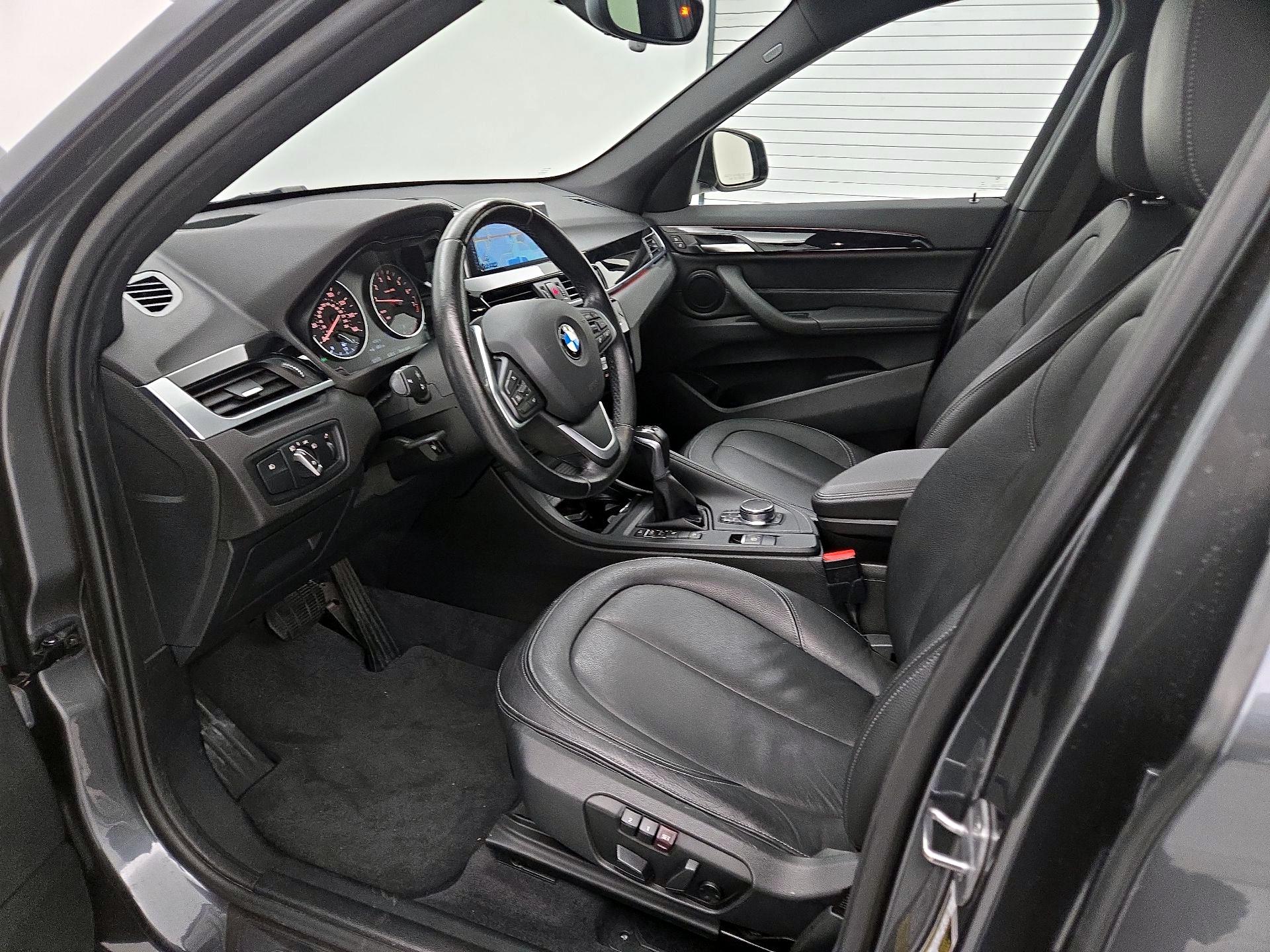 Thumbnail: 2017 BMW X1 - 11