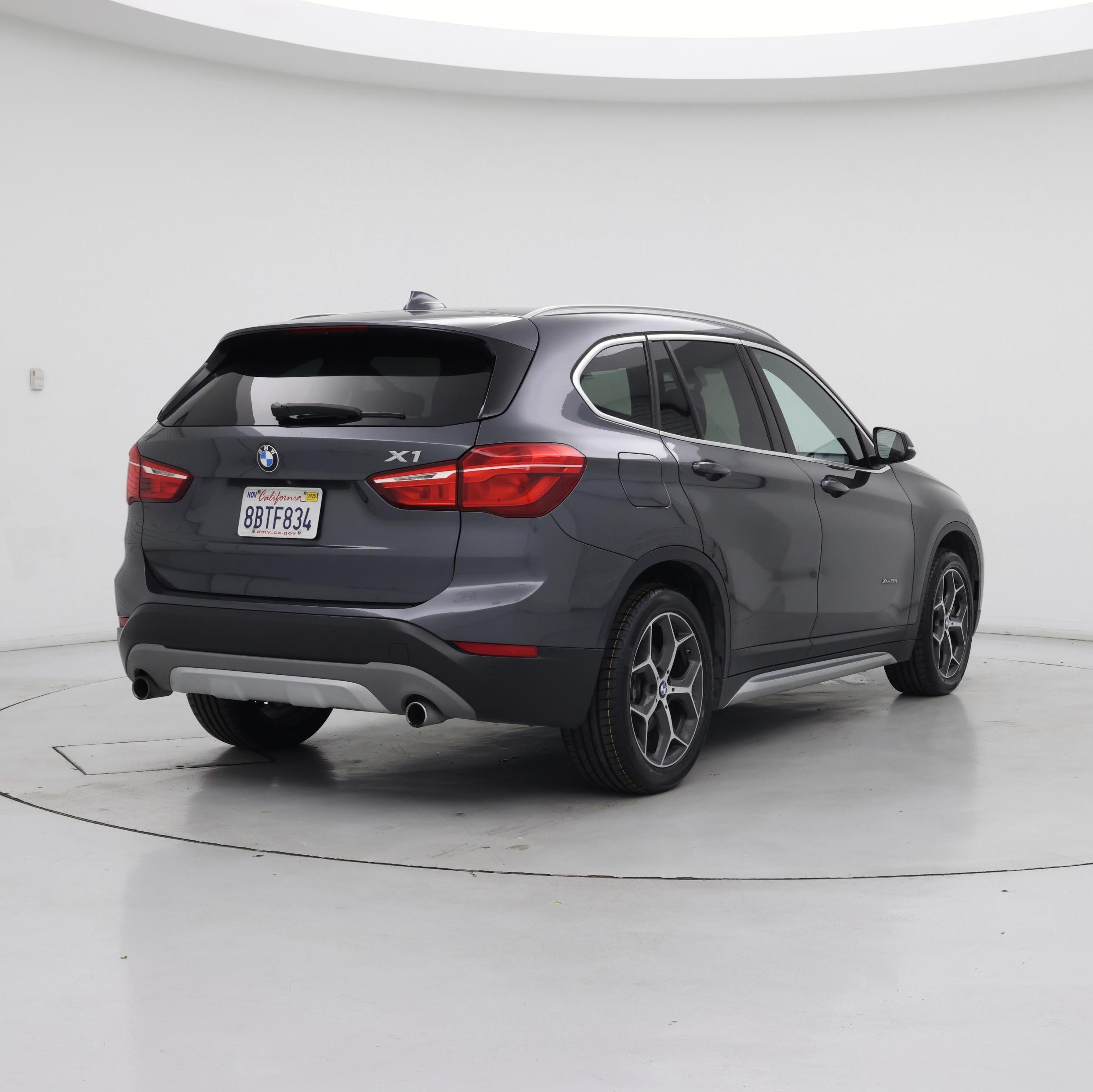 Thumbnail: 2017 BMW X1 - 8