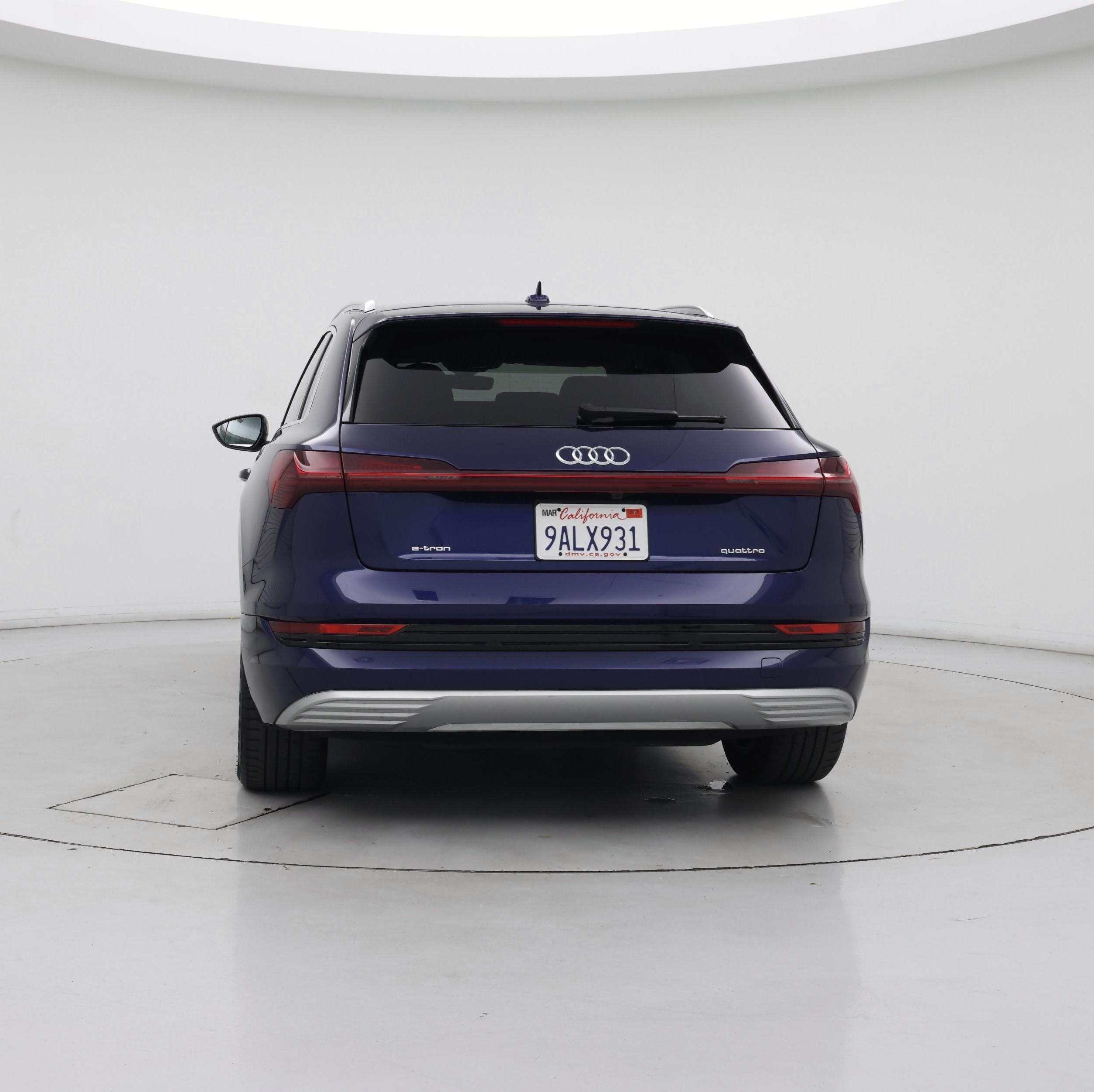 Thumbnail: 2022 Audi e-tron - 6