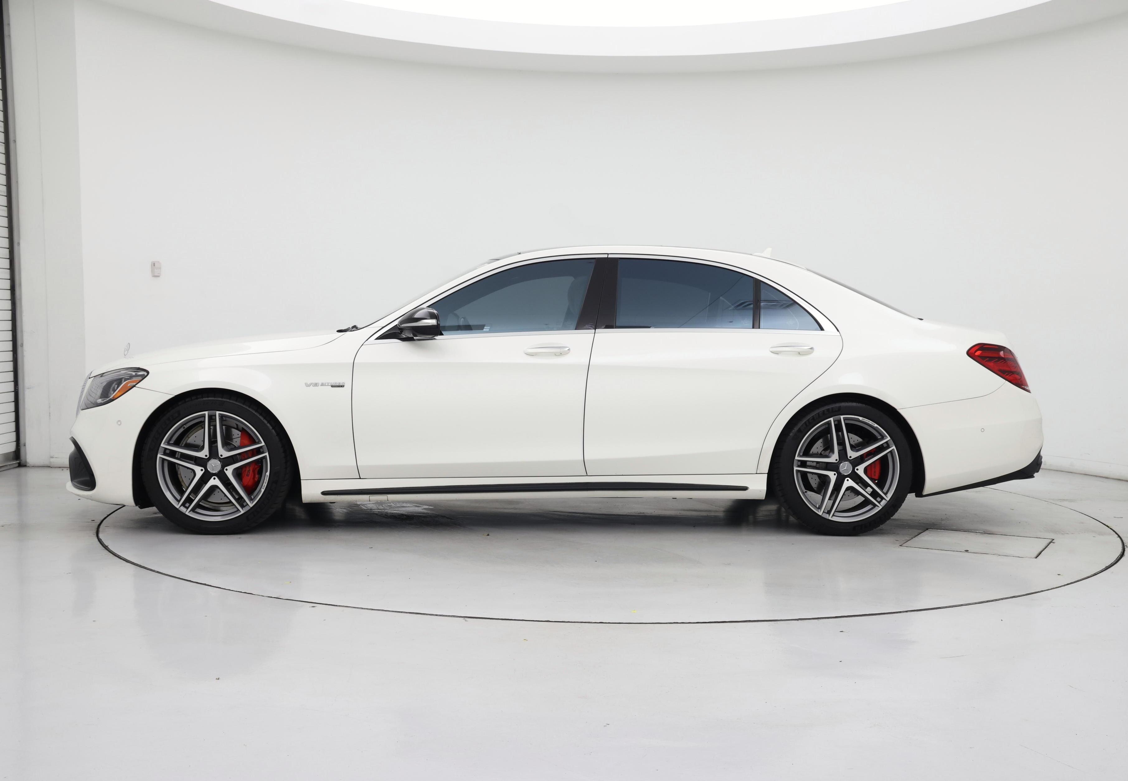 Thumbnail: 2019 Mercedes-Benz S-Class - 3