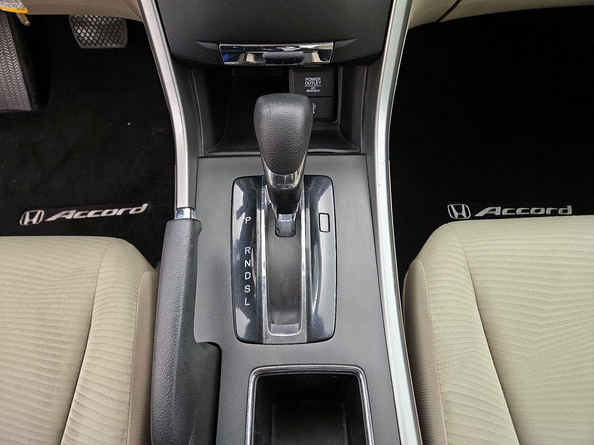 Thumbnail: 2015 Honda Accord - 17