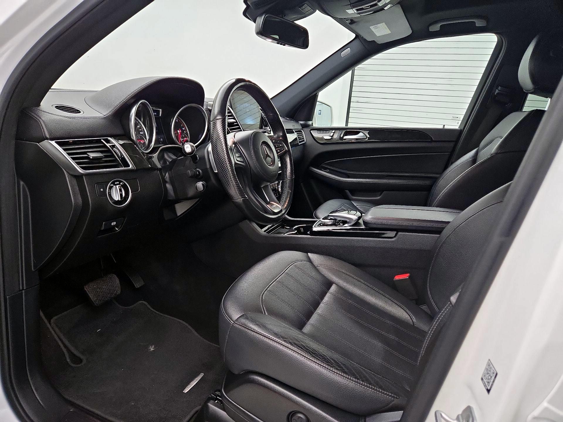Thumbnail: 2017 Mercedes-Benz GLS - 11