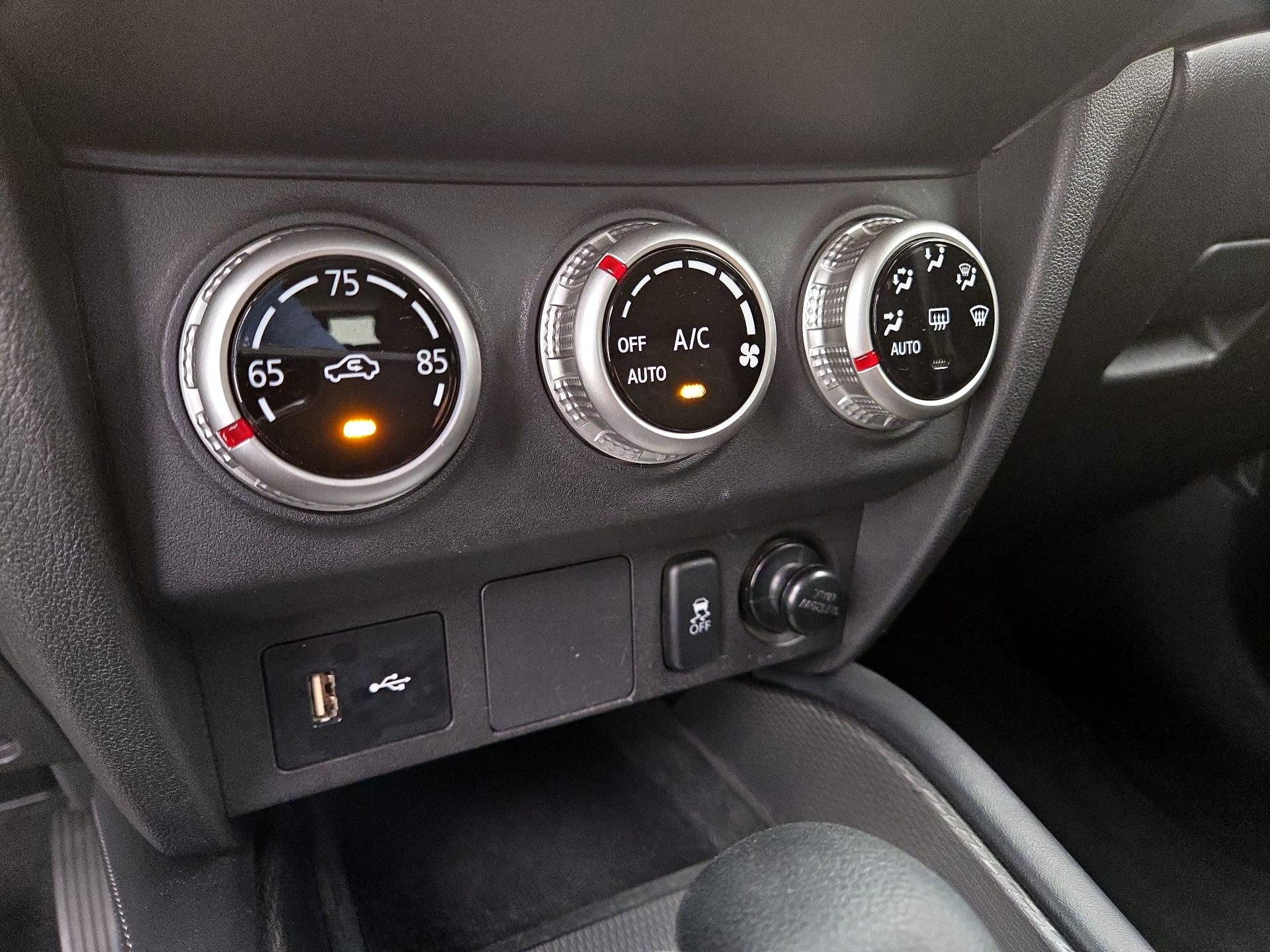 Thumbnail: 2022 Mitsubishi Outlander Sport - 16