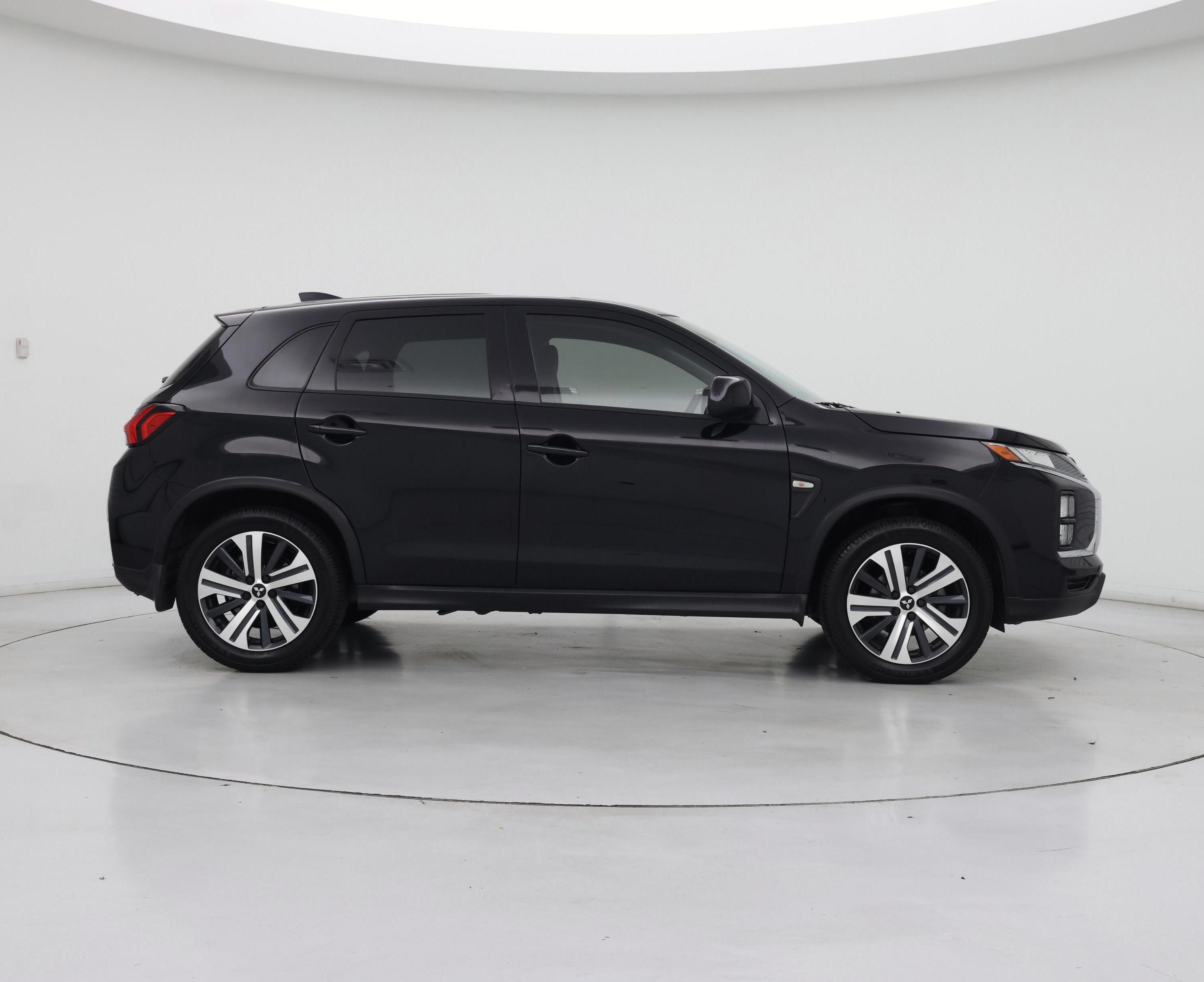 Thumbnail: 2022 Mitsubishi Outlander Sport - 7
