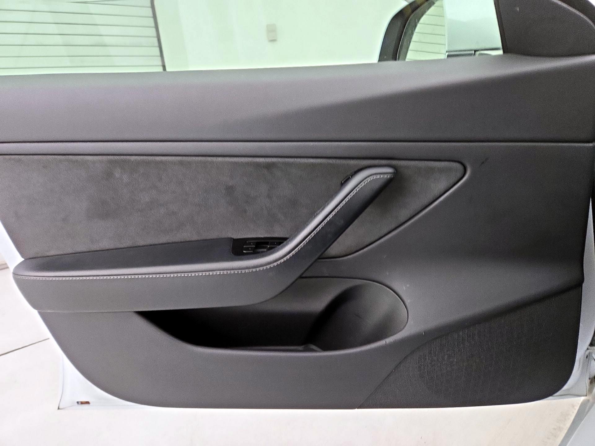 Thumbnail: 2019 Tesla Model 3 - 12