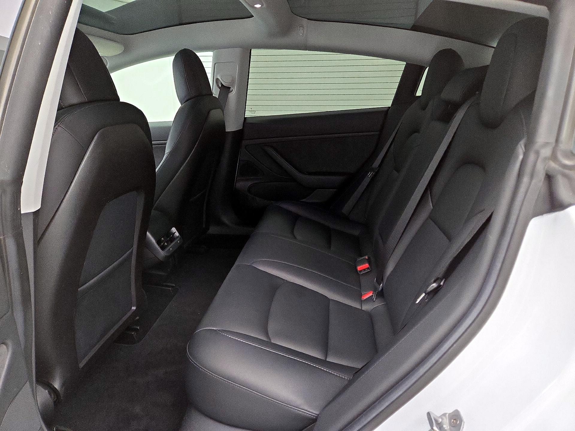 Thumbnail: 2019 Tesla Model 3 - 19