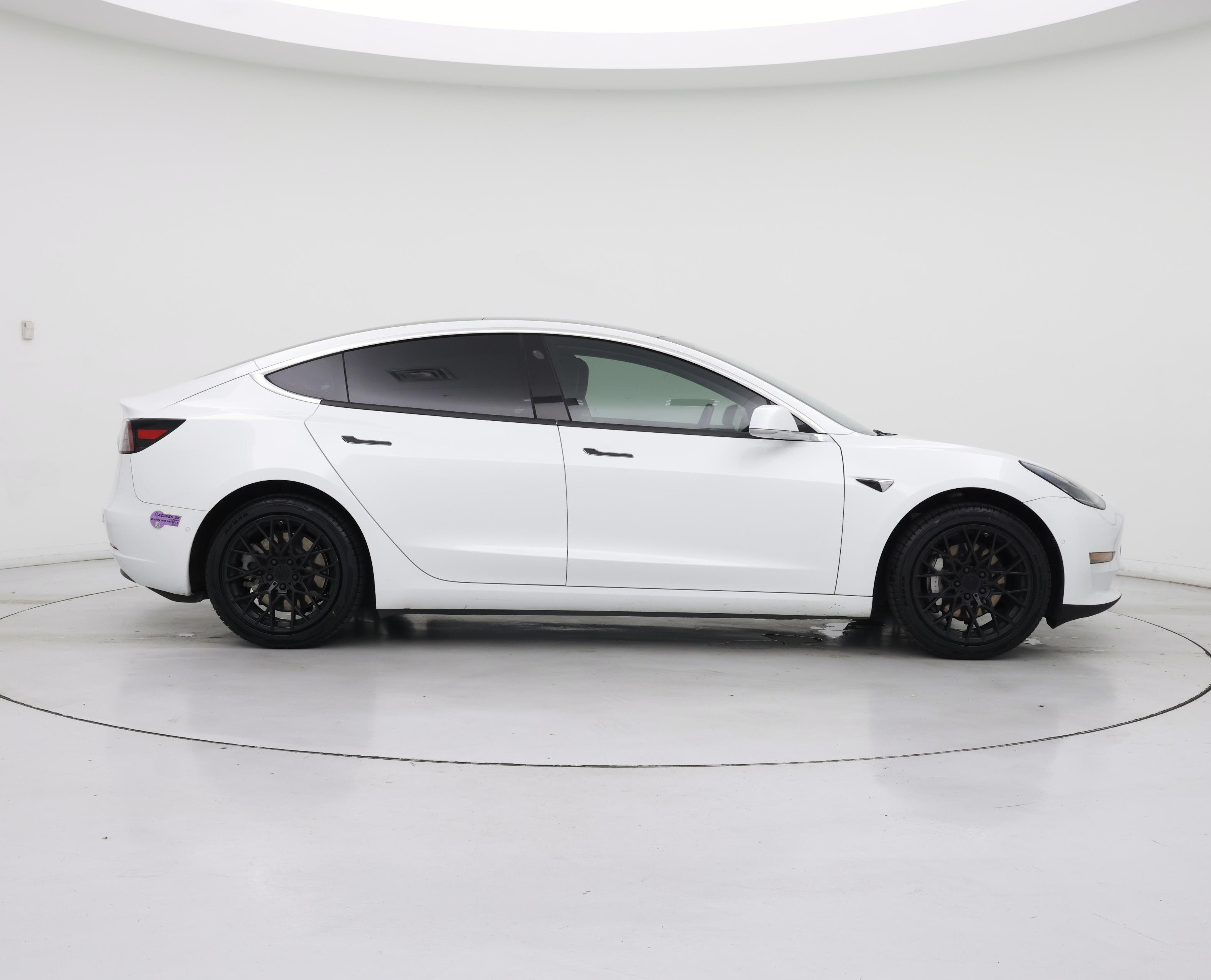 Thumbnail: 2019 Tesla Model 3 - 7