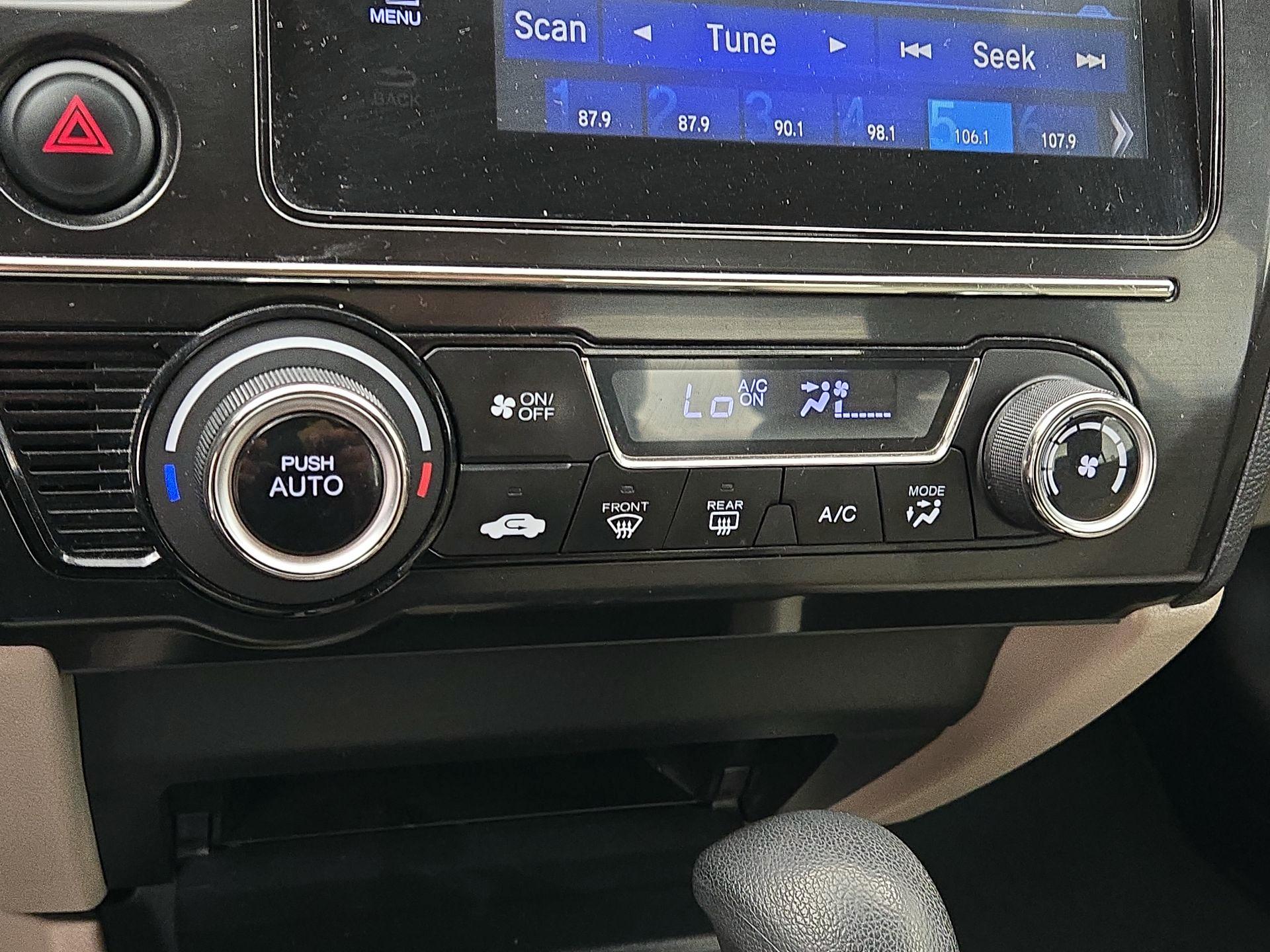 Thumbnail: 2015 Honda Civic - 16